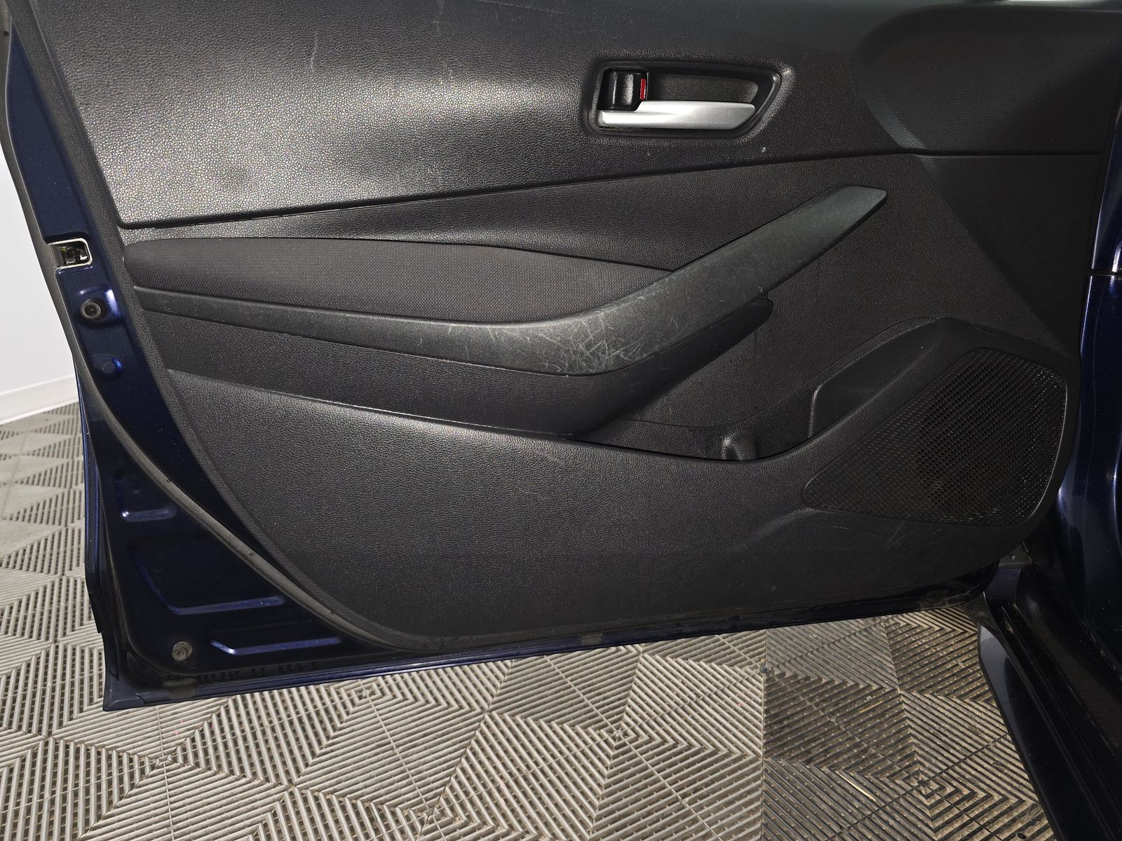 2020 Toyota Corolla LE FWD