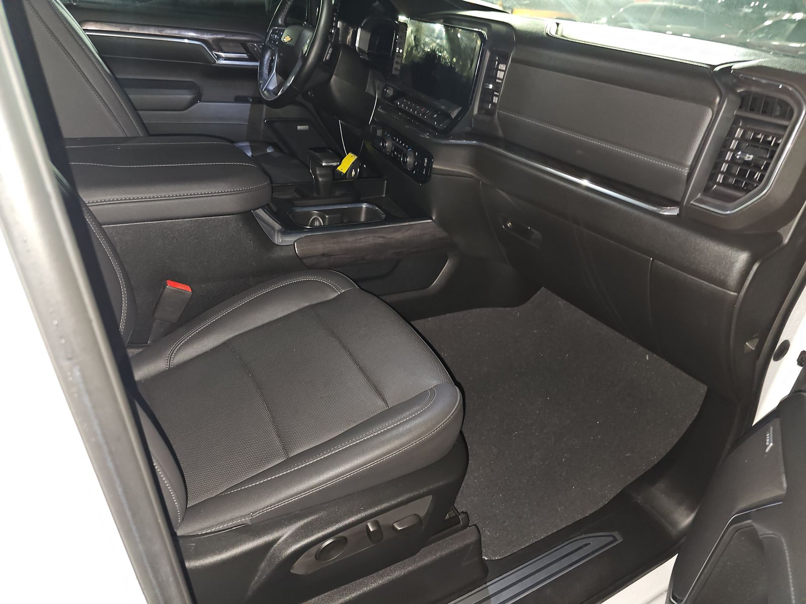 2023 Chevrolet Silverado 1500 LTZ AWD