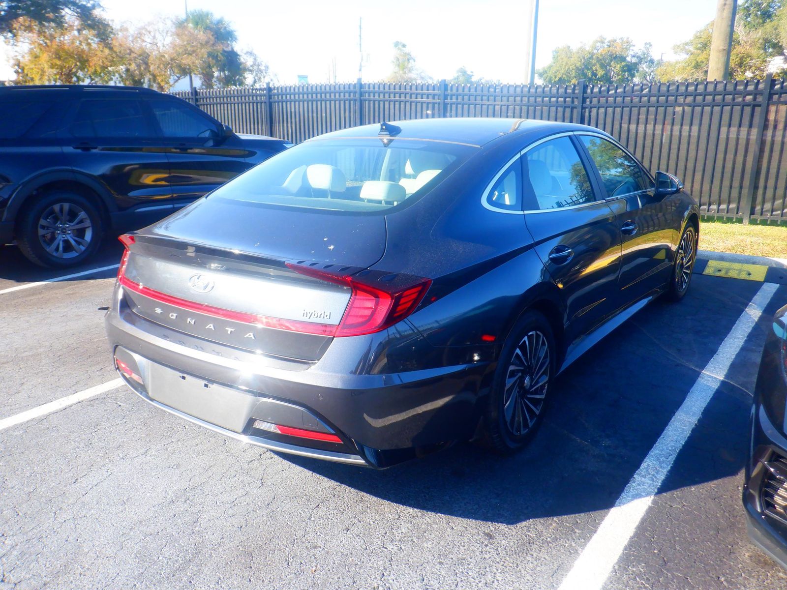 2022 Hyundai Sonata Hybrid Limited FWD