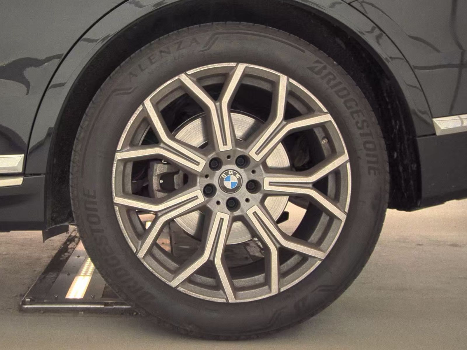 2024 BMW X7 xDrive40i AWD