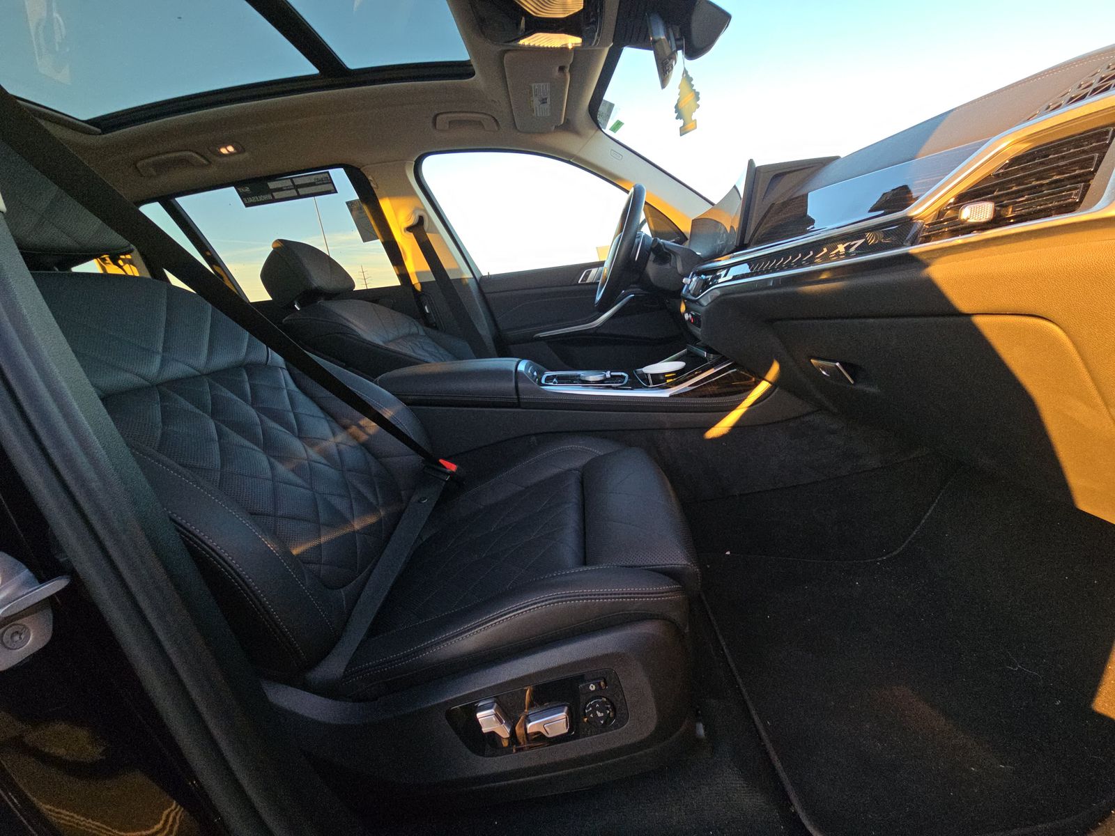 2024 BMW X7 xDrive40i AWD