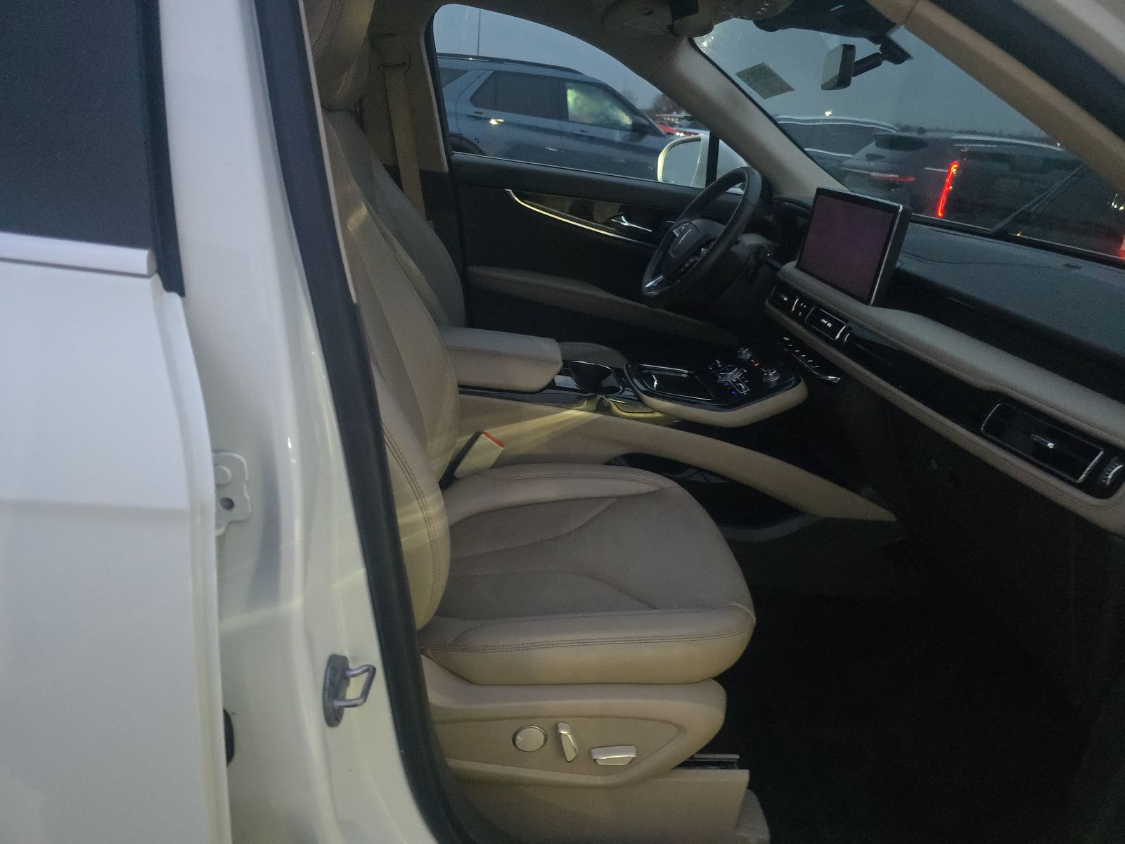 2022 Lincoln Nautilus Reserve AWD