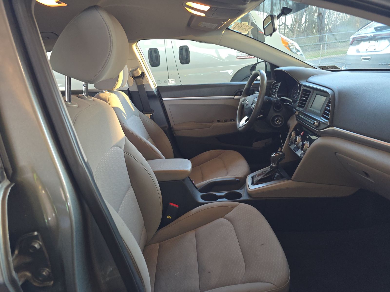 2019 Hyundai Elantra SE FWD