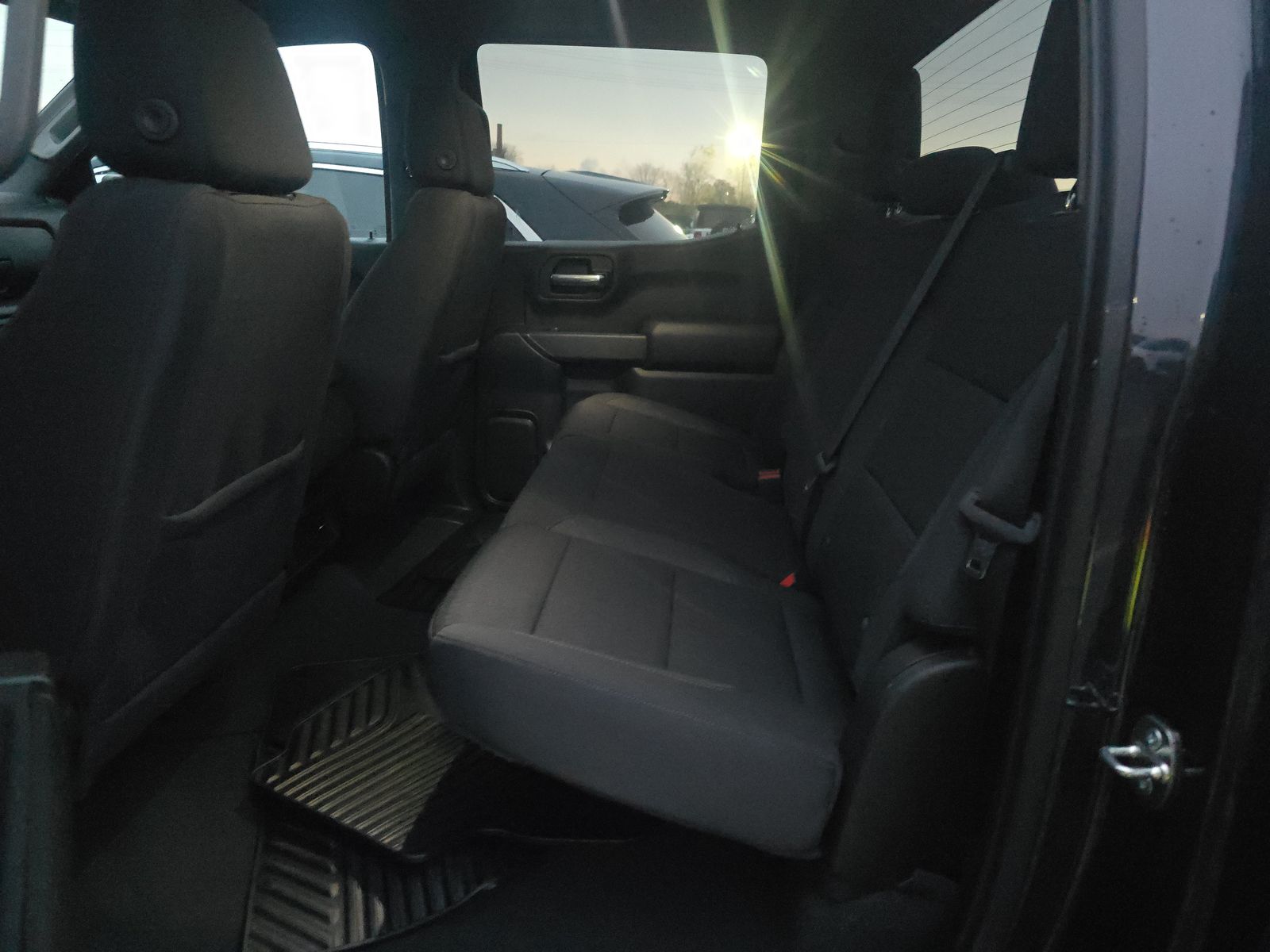 2023 Chevrolet Silverado 1500 Custom AWD