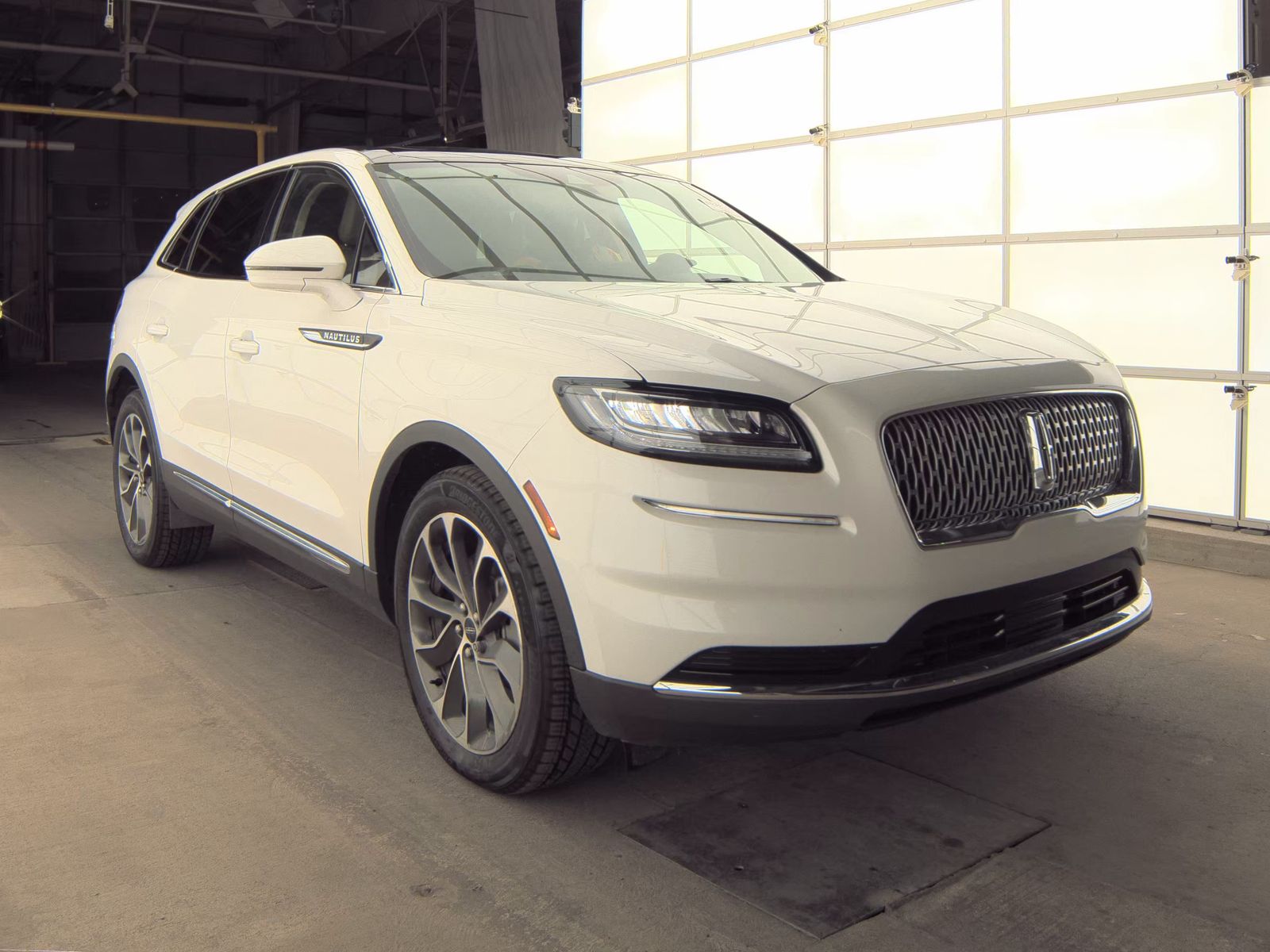 2022 Lincoln Nautilus Reserve AWD