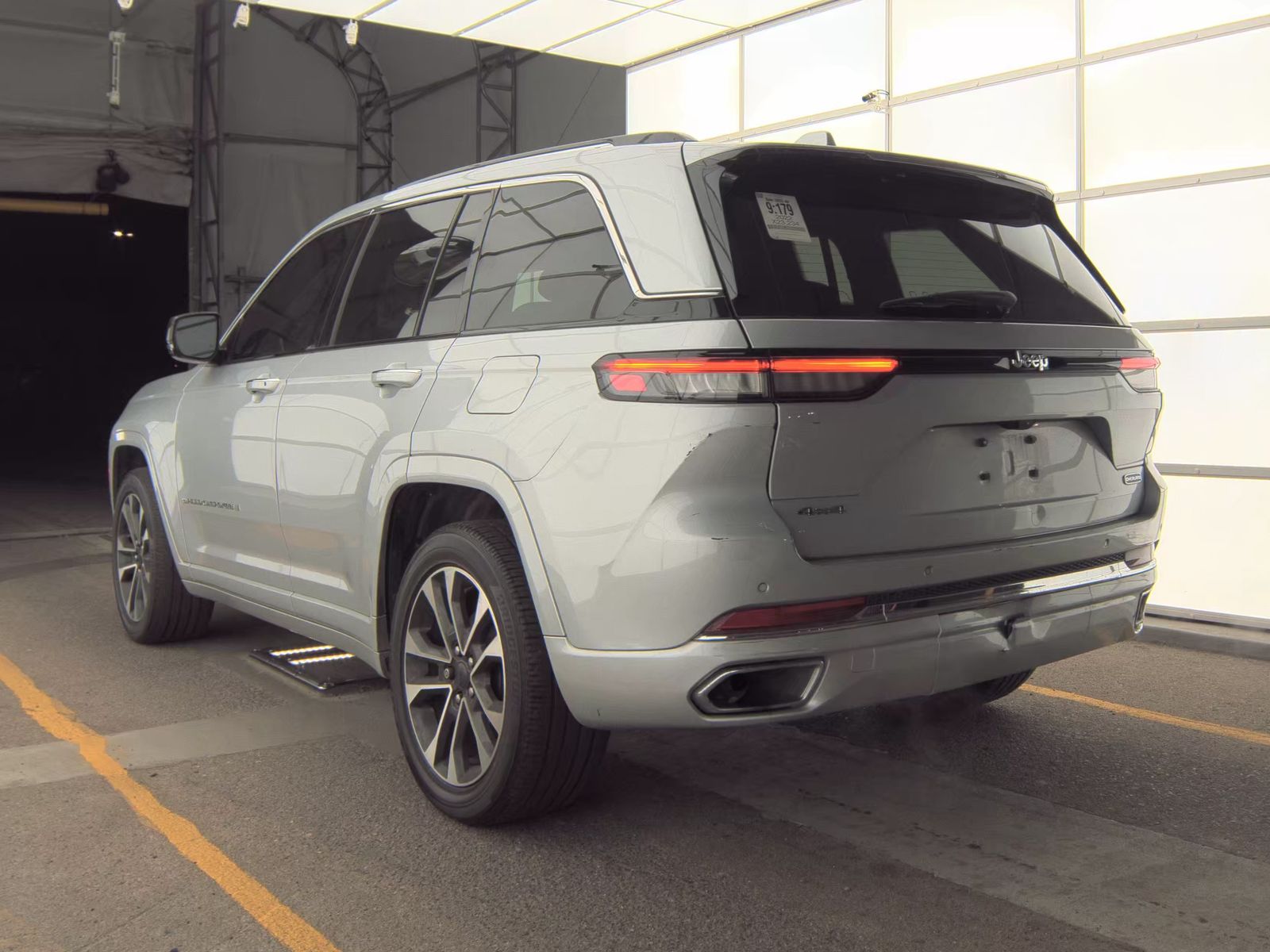 2022 Jeep Grand Cherokee Overland AWD