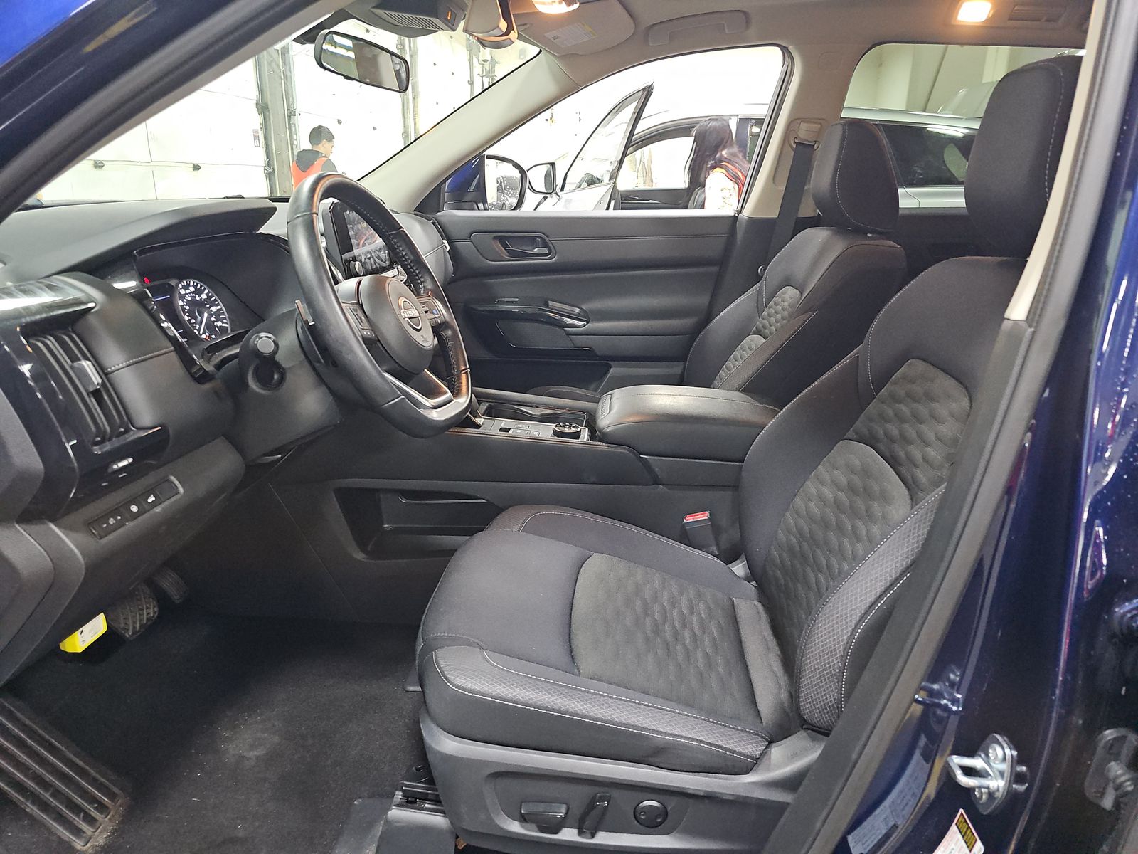 2024 Nissan Pathfinder SV AWD