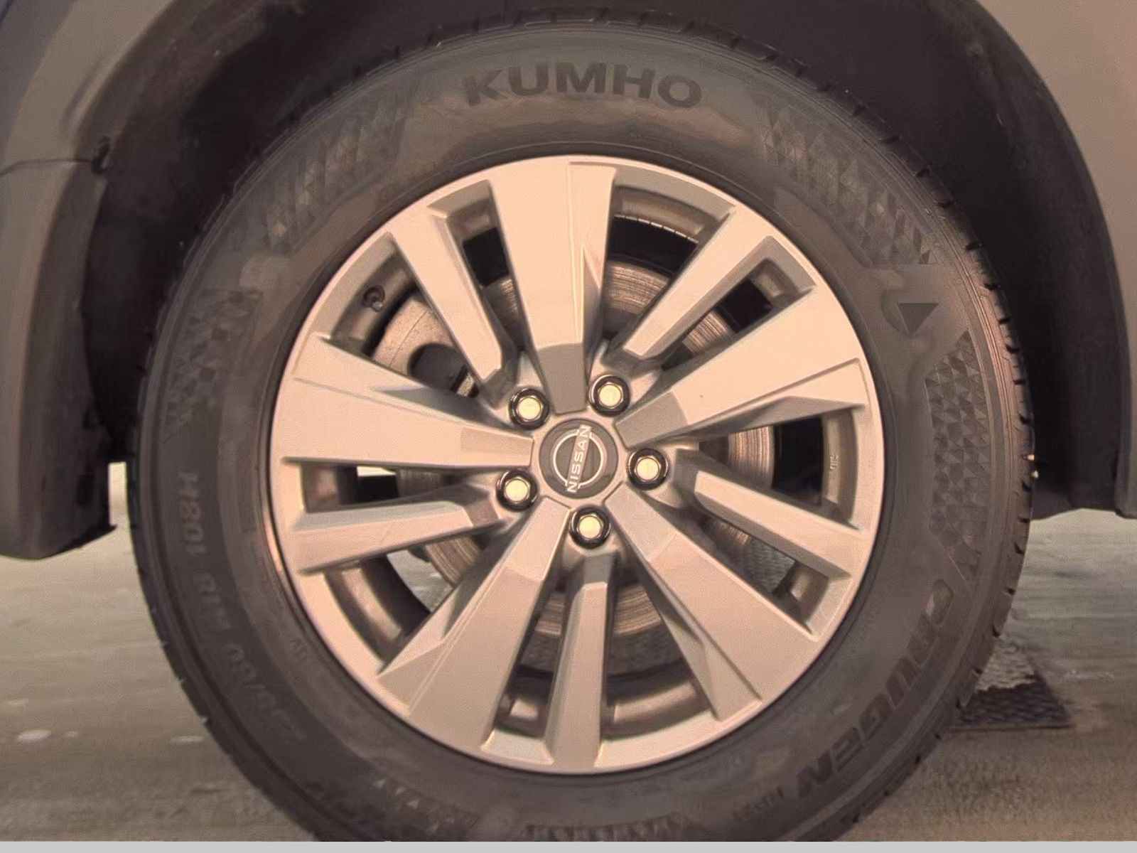 2024 Nissan Pathfinder SV AWD