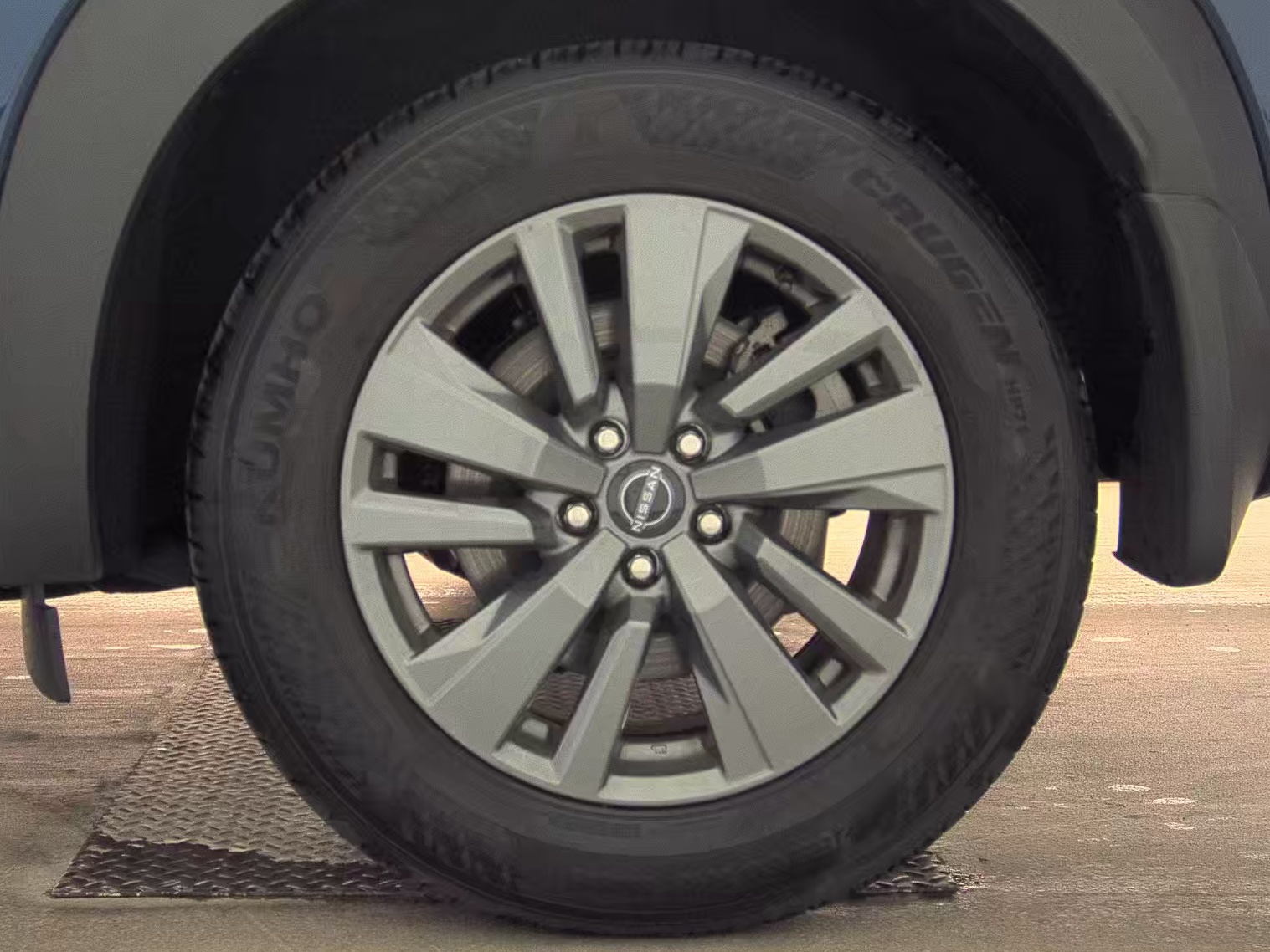 2024 Nissan Pathfinder SV AWD