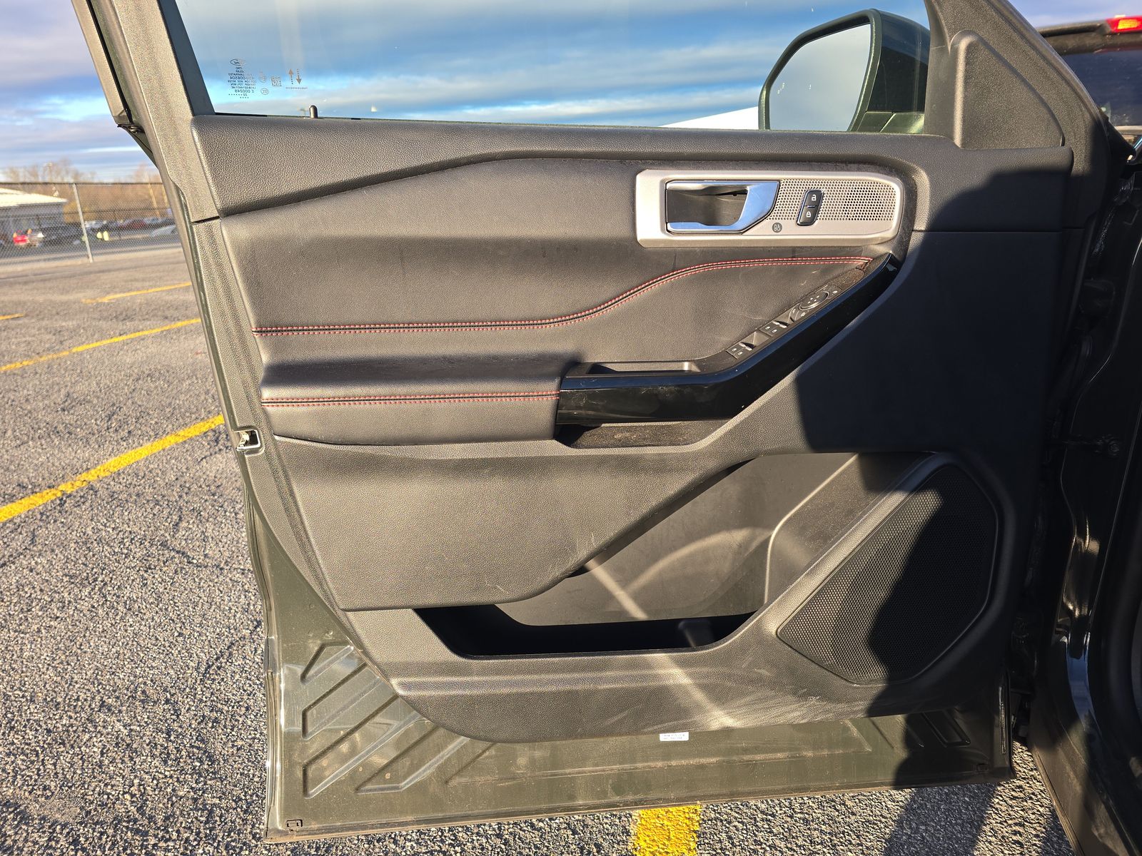 2022 Ford Explorer ST-Line AWD