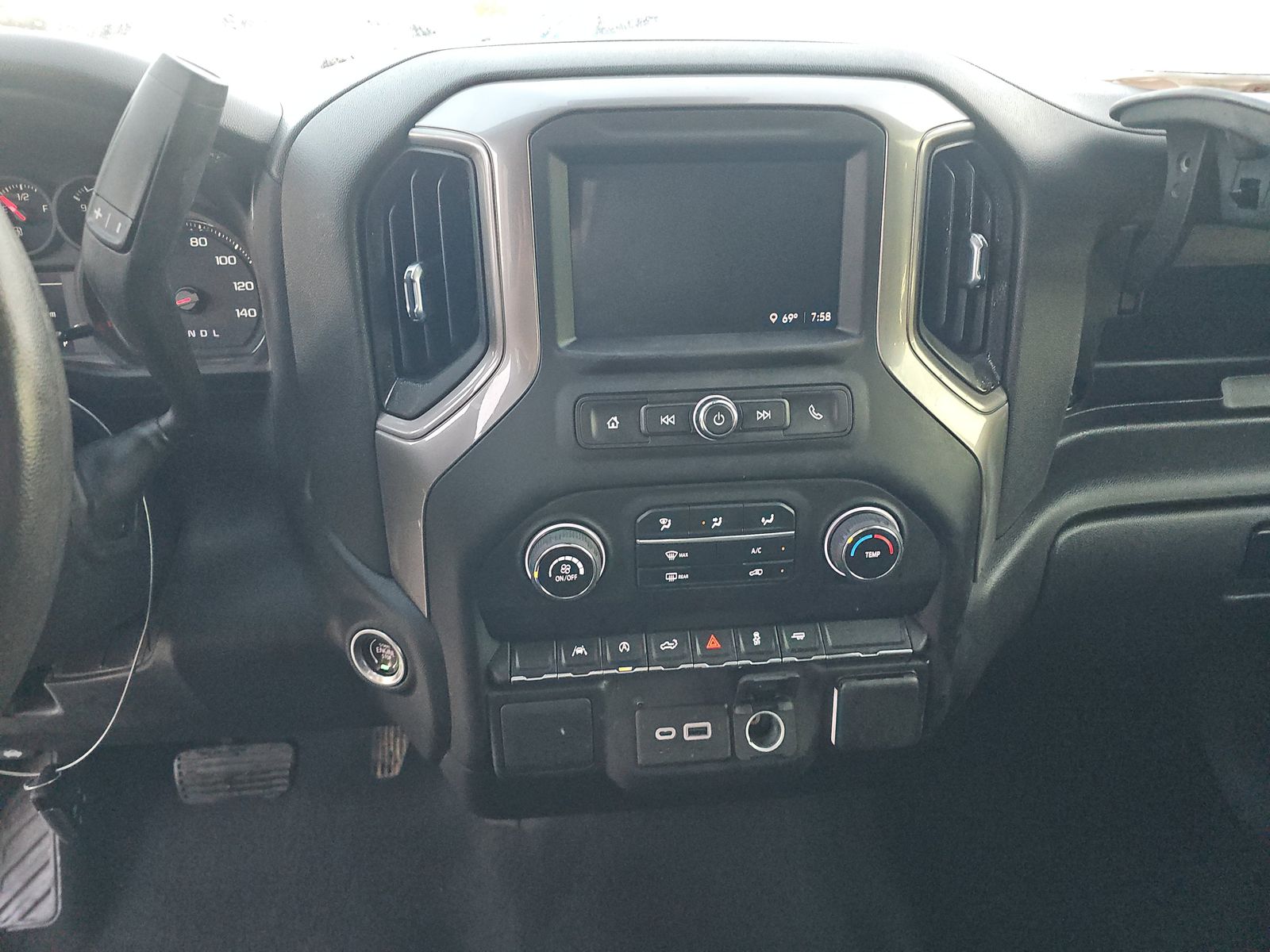 2022 Chevrolet Silverado 1500 Custom RWD