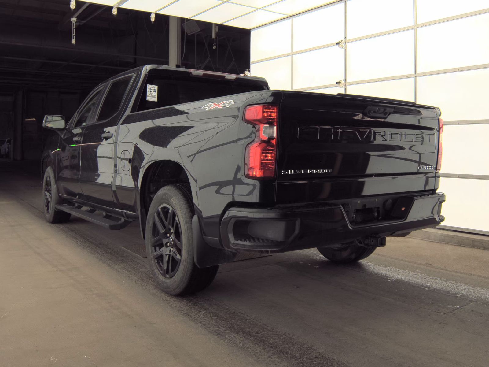 2023 Chevrolet Silverado 1500 Custom AWD