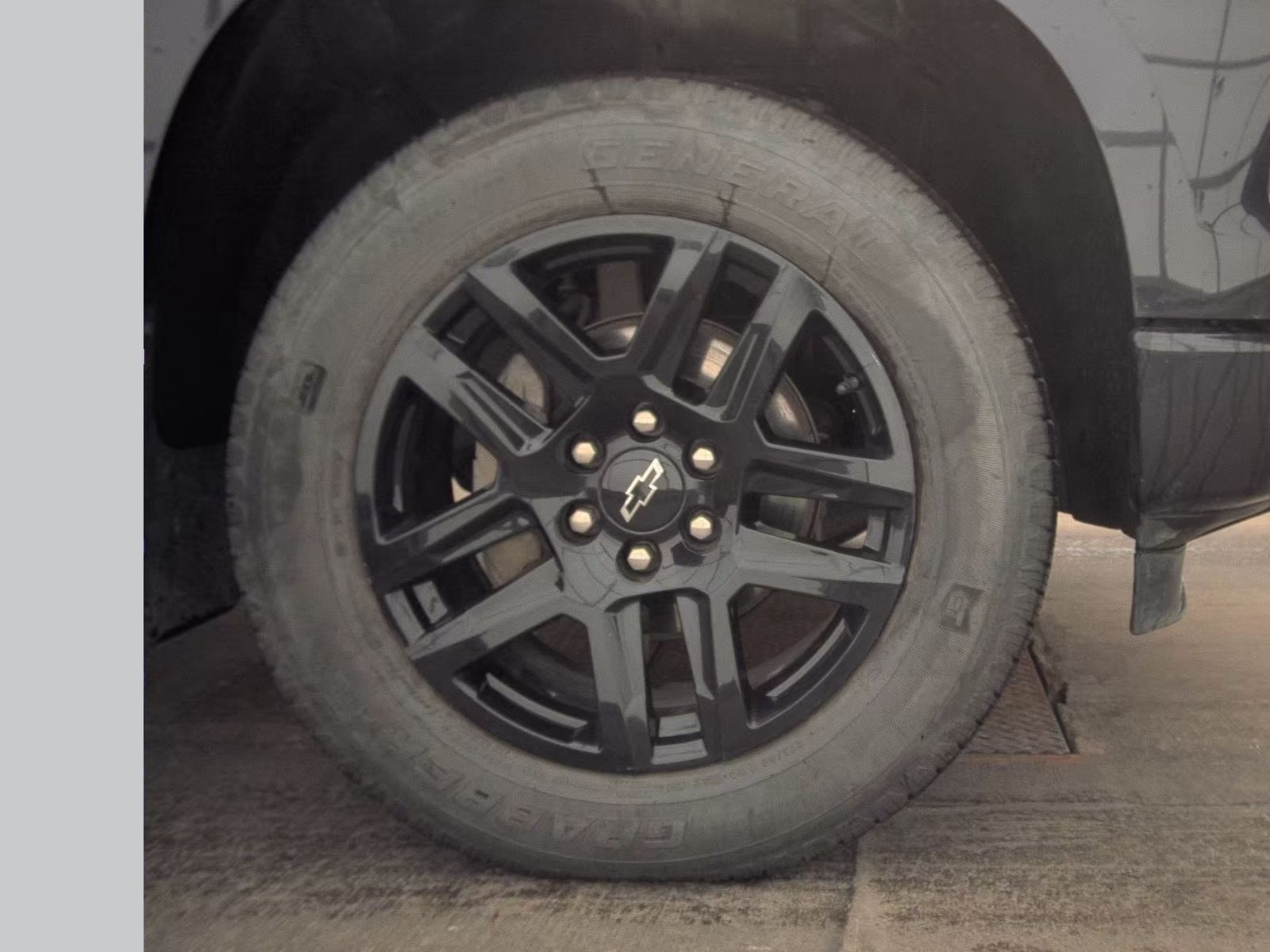 2023 Chevrolet Silverado 1500 Custom AWD