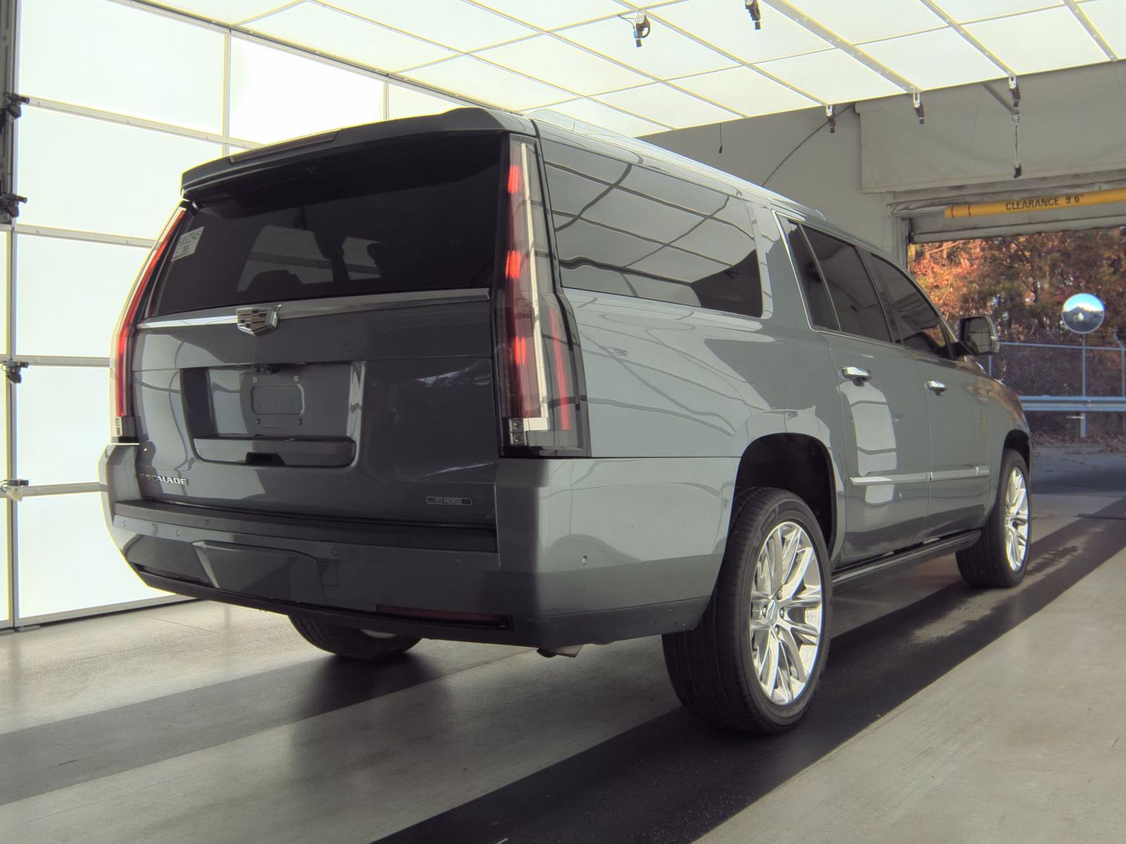 2019 Cadillac Escalade ESV Premium Luxury RWD