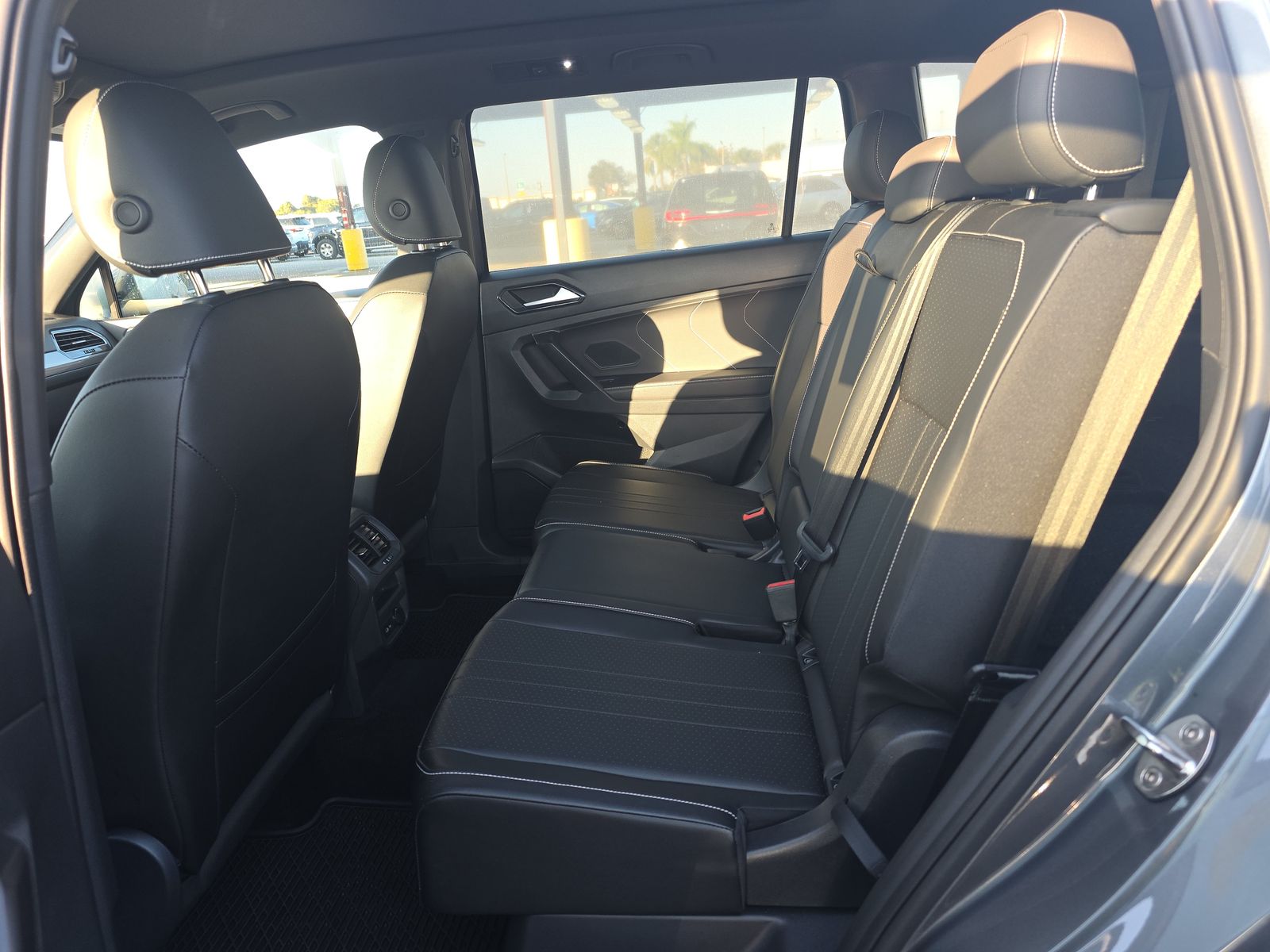 2023 Volkswagen Tiguan 2.0T SE R-Line Black FWD