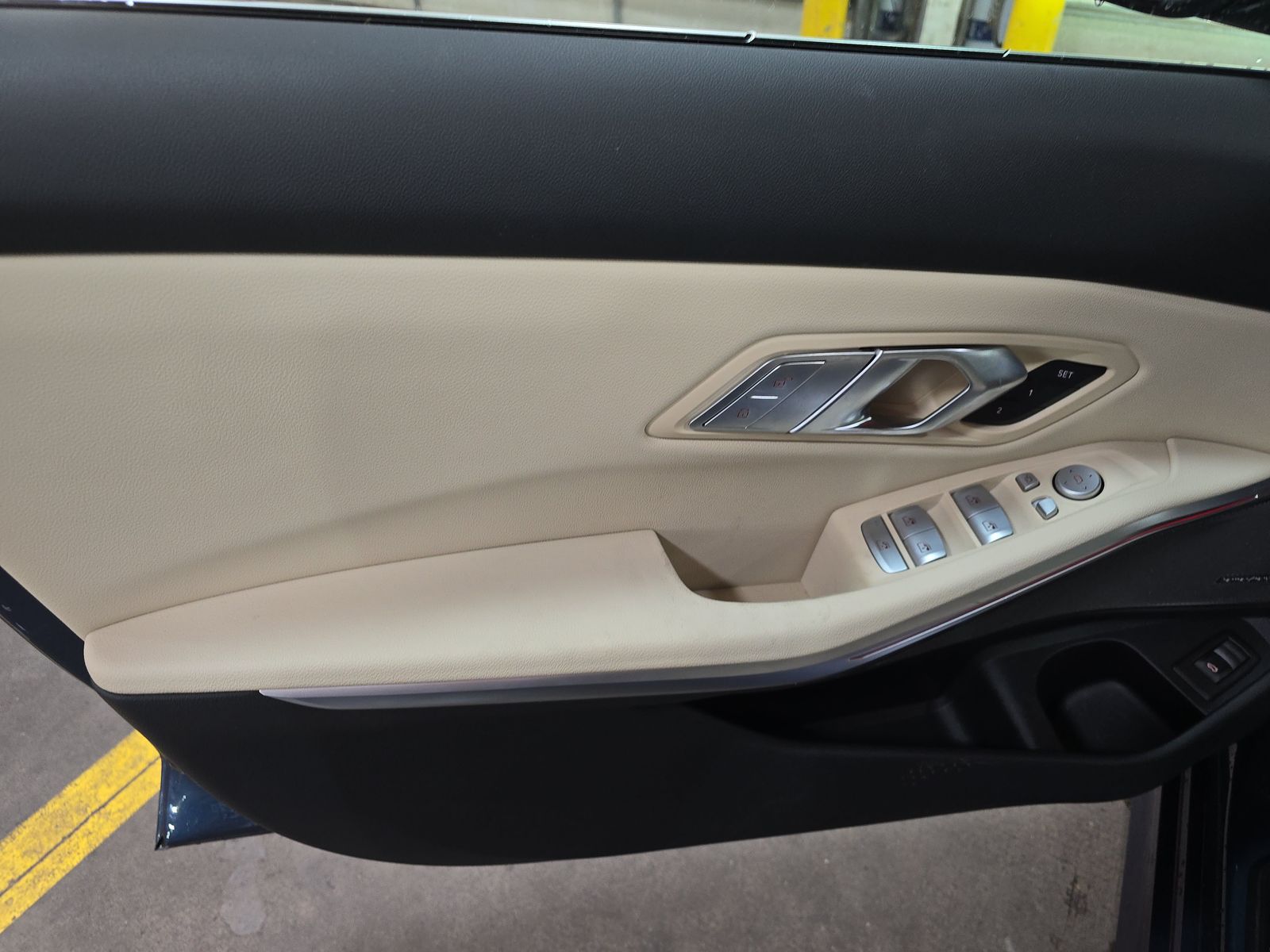 2025 BMW 3 Series 330i xDrive AWD