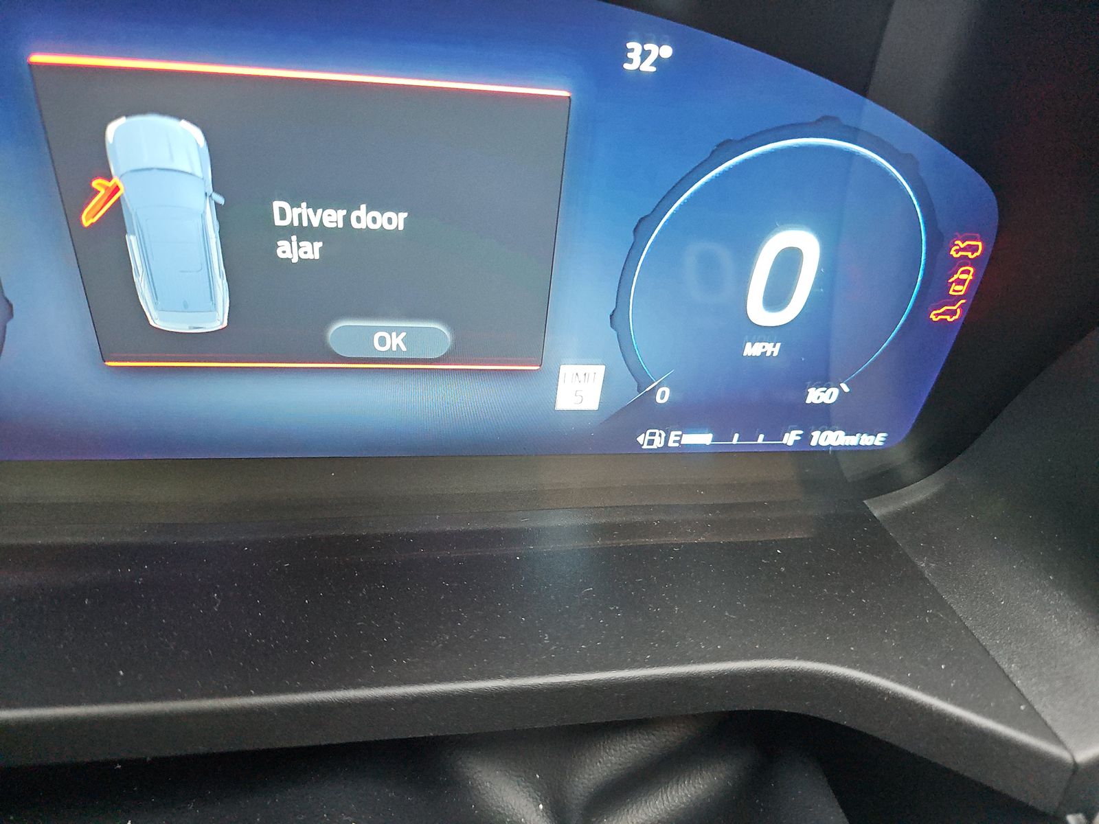 2025 Ford Explorer Active AWD