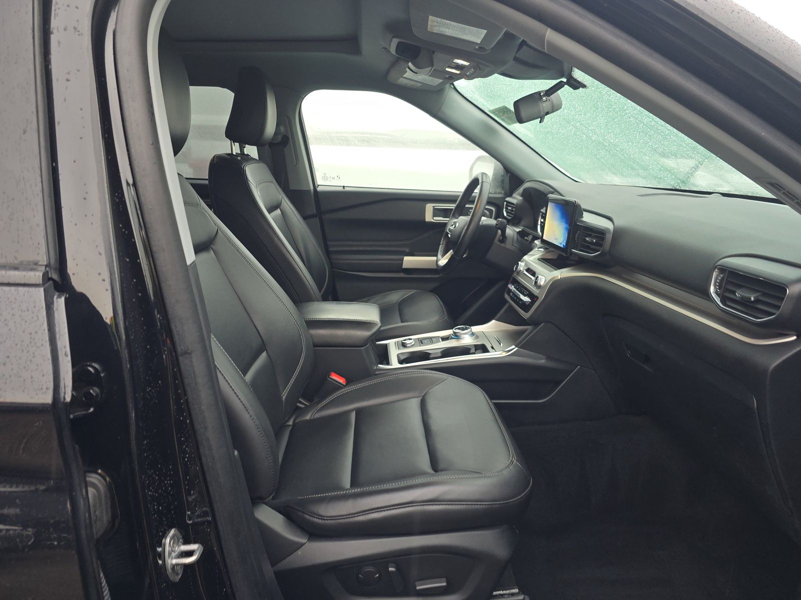 2022 Ford Explorer XLT AWD