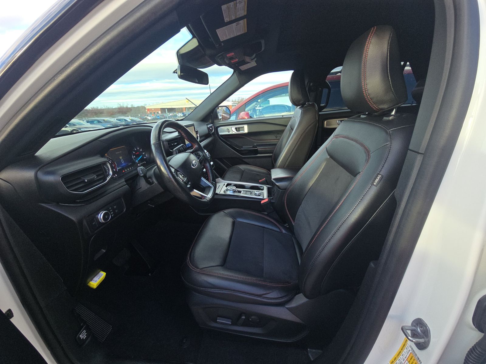 2022 Ford Explorer ST-Line AWD