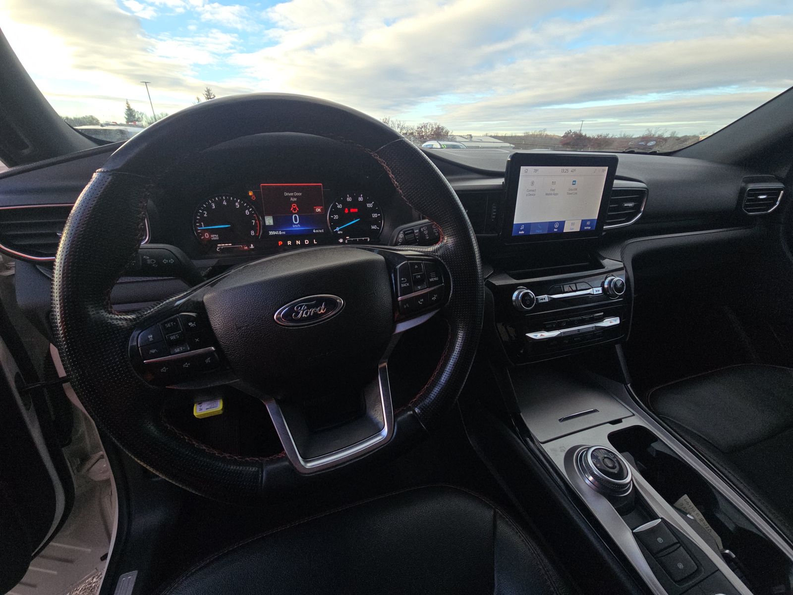 2022 Ford Explorer ST-Line AWD