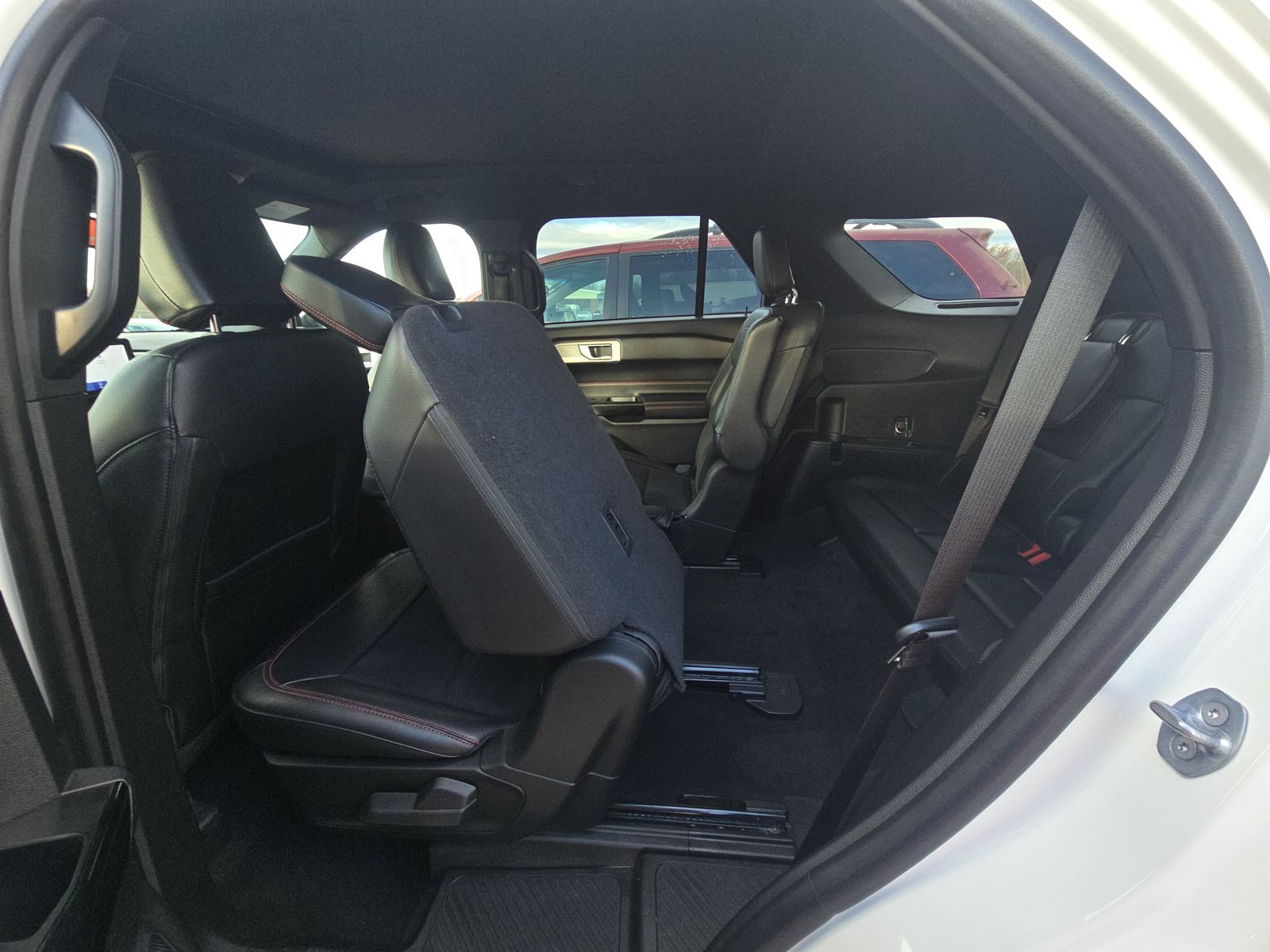 2022 Ford Explorer ST-Line AWD