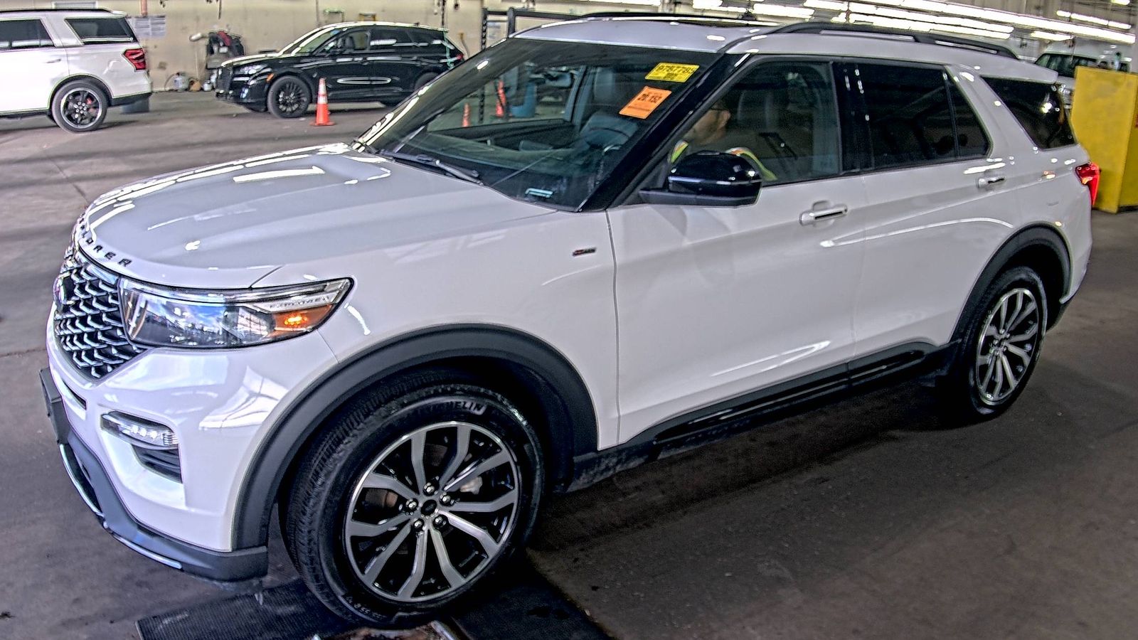 2022 Ford Explorer ST-Line AWD