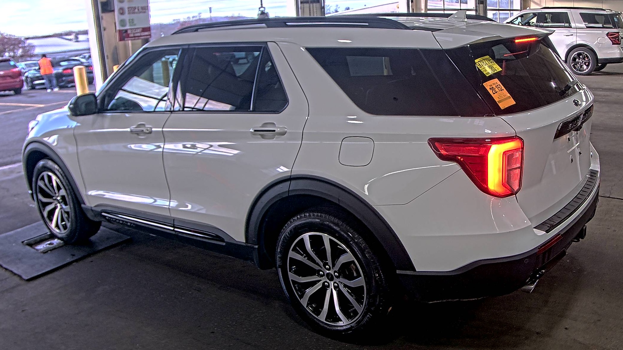 2022 Ford Explorer ST-Line AWD