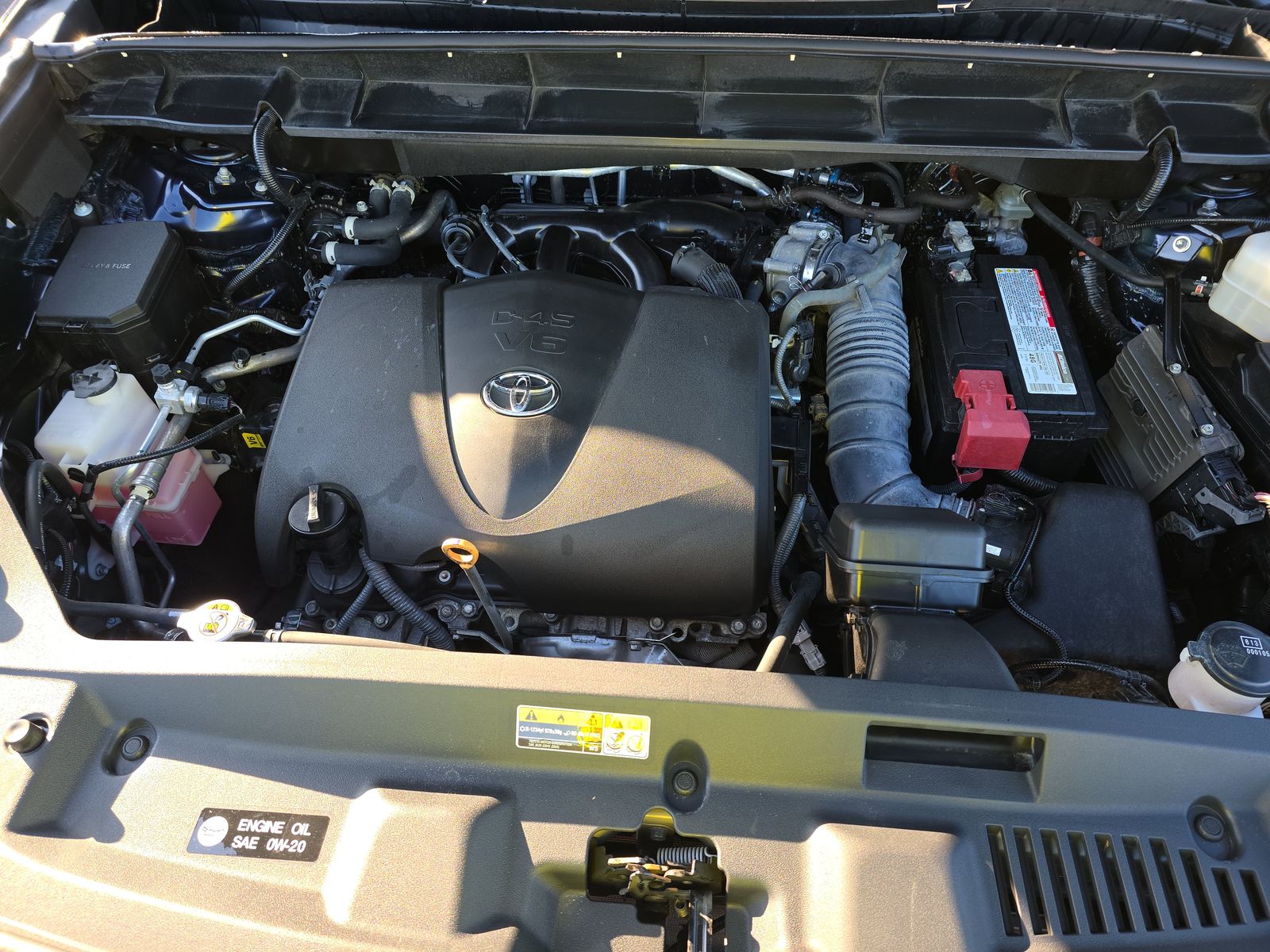 2022 Toyota Highlander L FWD