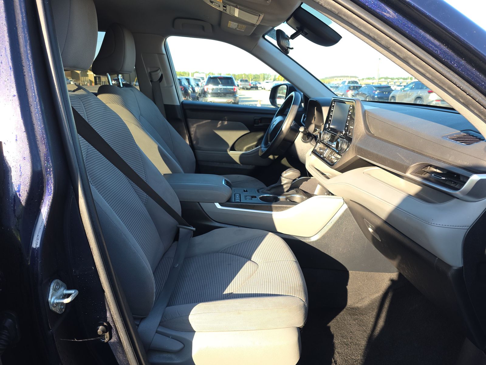 2022 Toyota Highlander L FWD