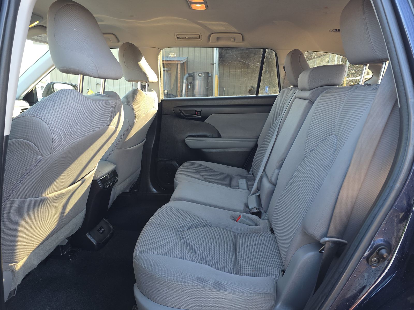 2022 Toyota Highlander L FWD