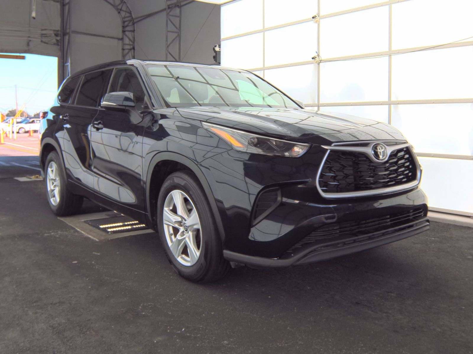 2022 Toyota Highlander L FWD