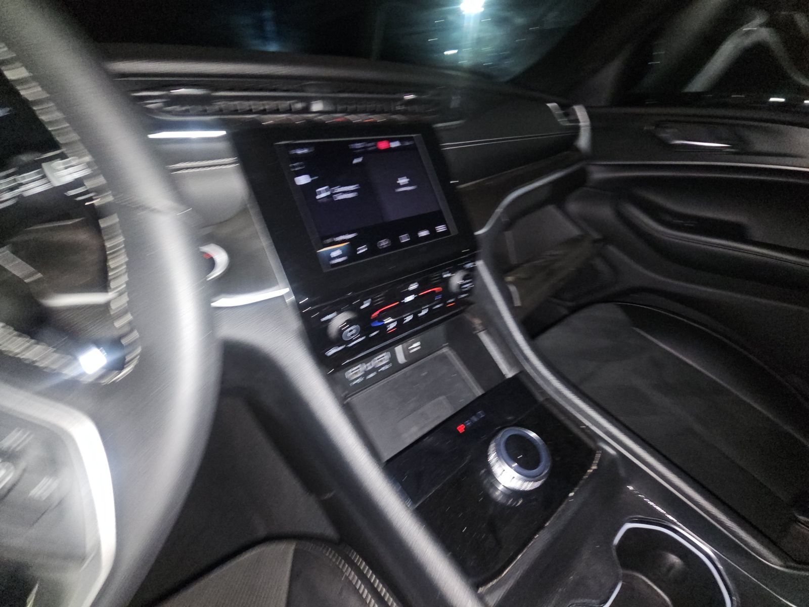 2024 Jeep Grand Cherokee Altitude AWD