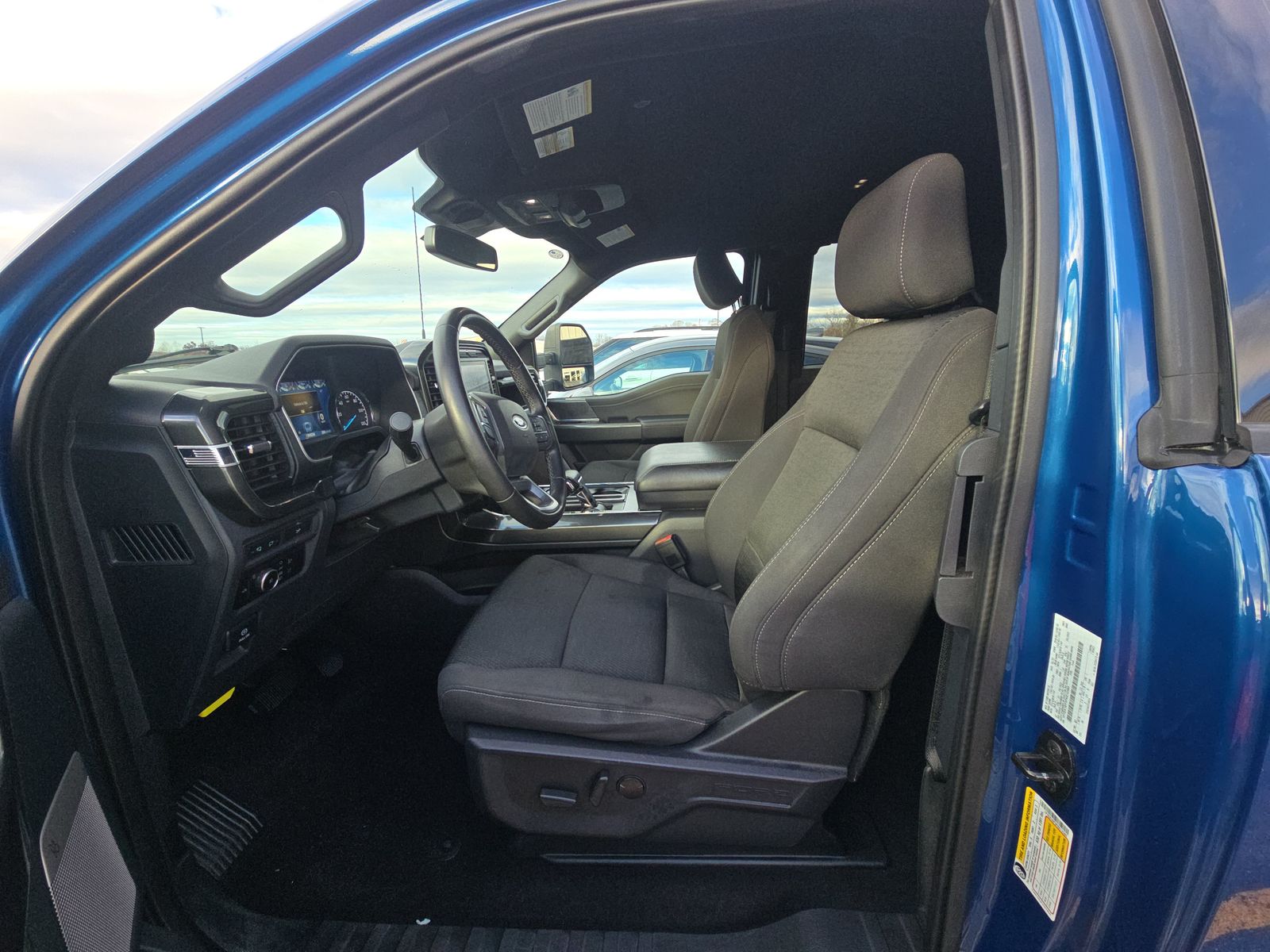 2023 Ford F-150 XLT AWD