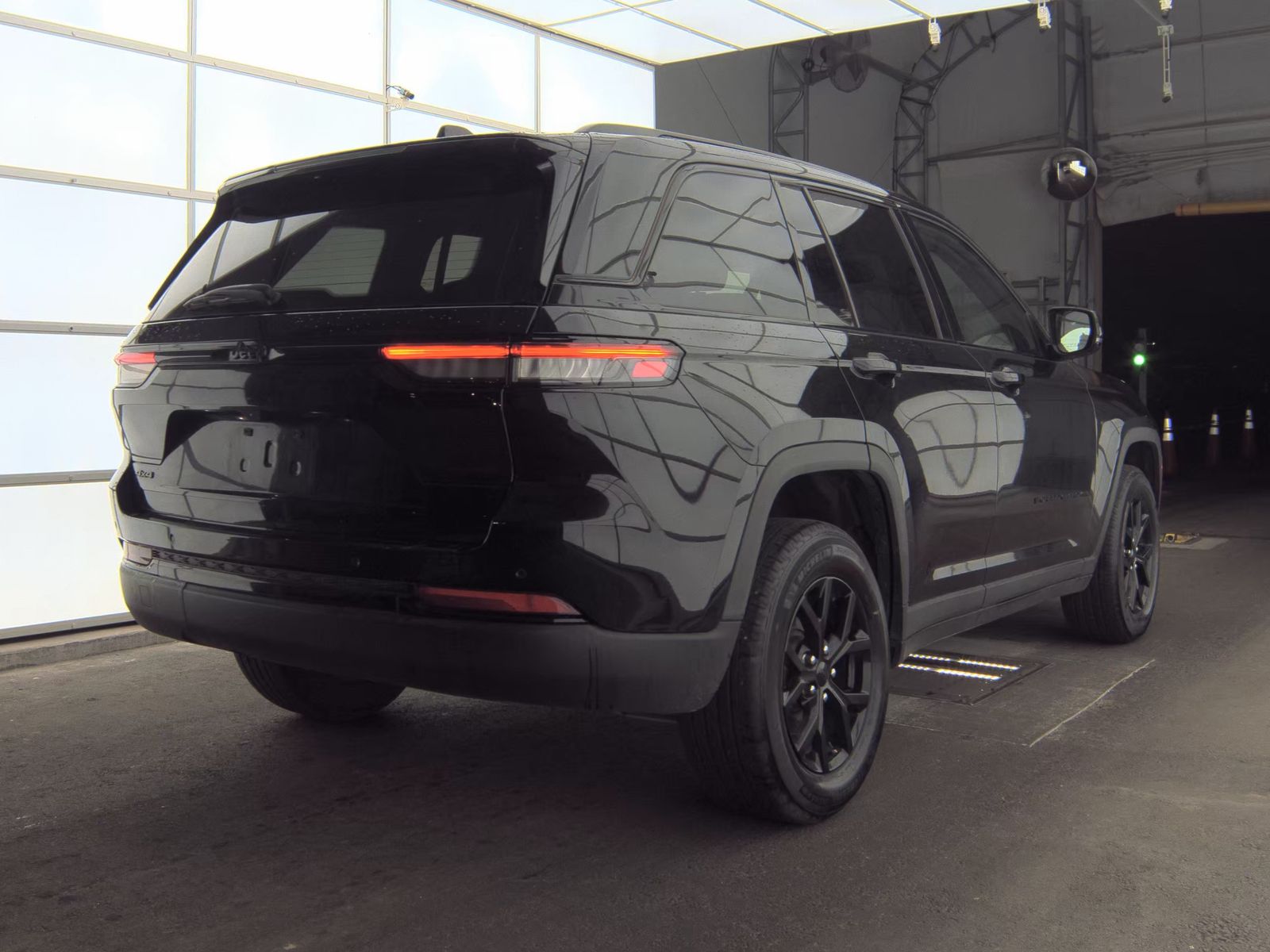2024 Jeep Grand Cherokee Altitude AWD