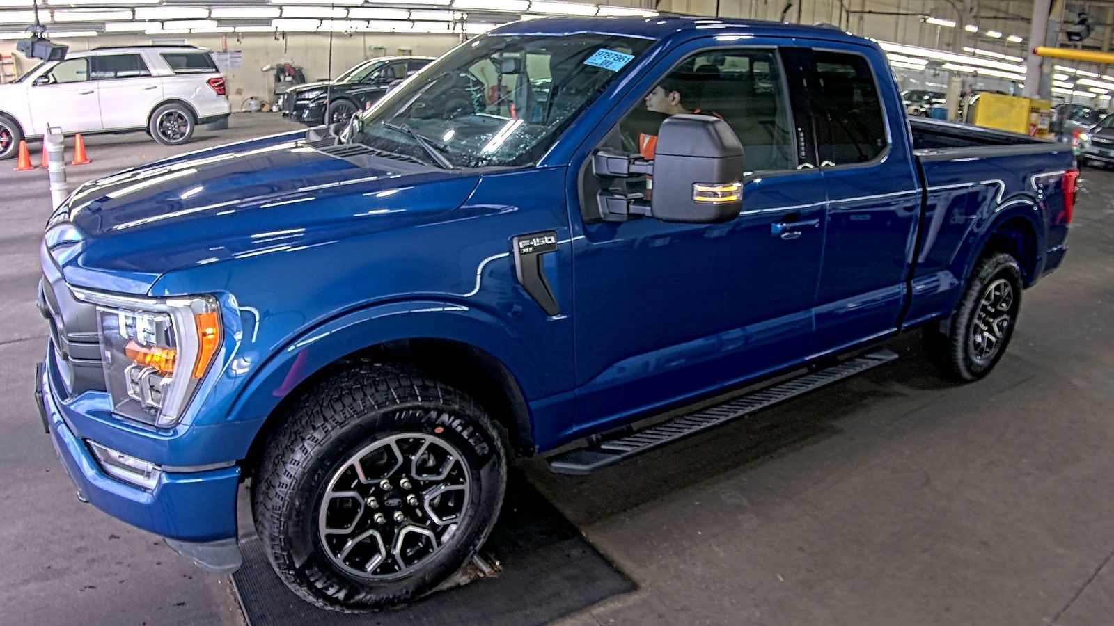 2023 Ford F-150 XLT AWD