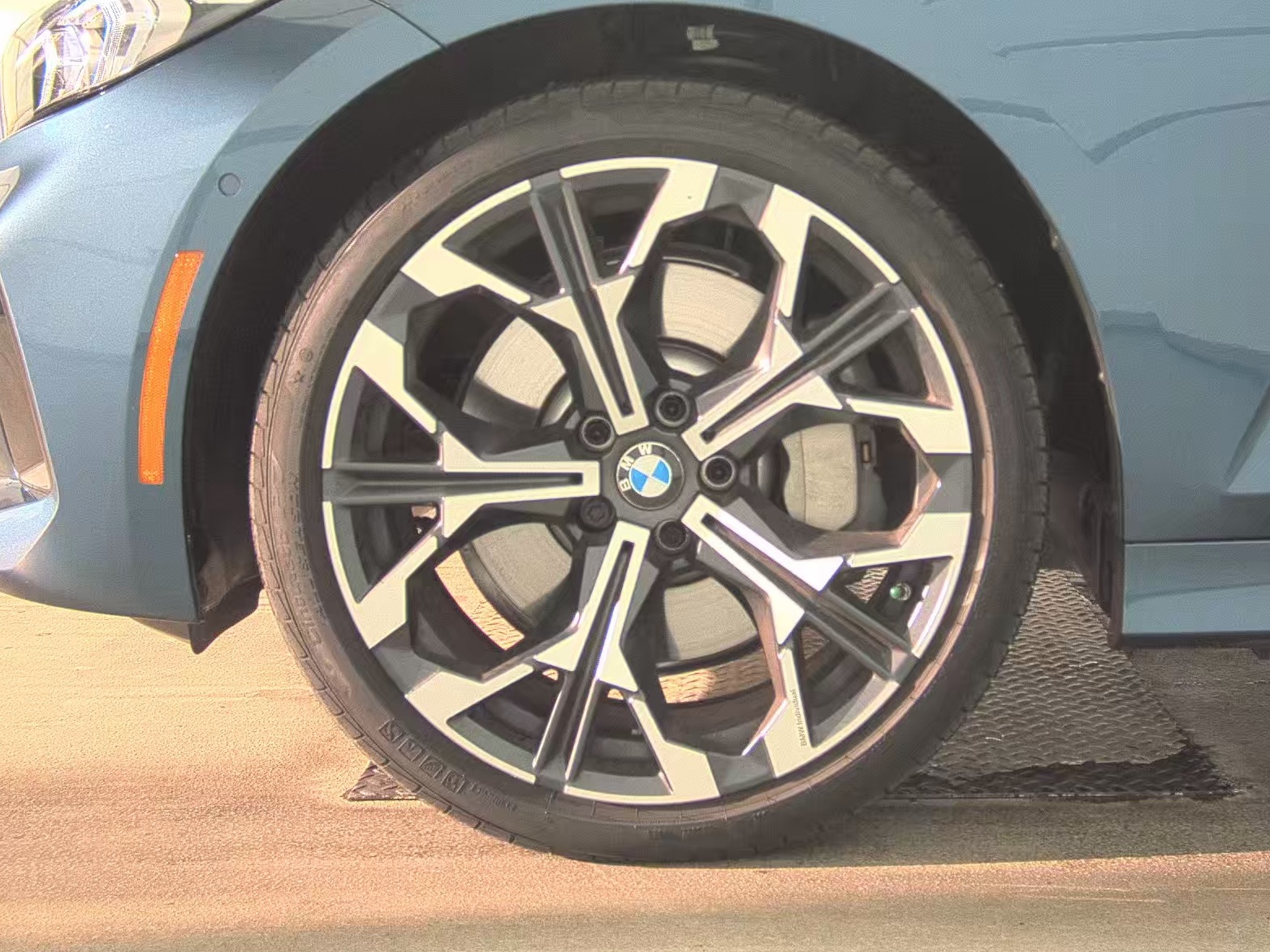 2025 BMW 3 Series 330i xDrive AWD