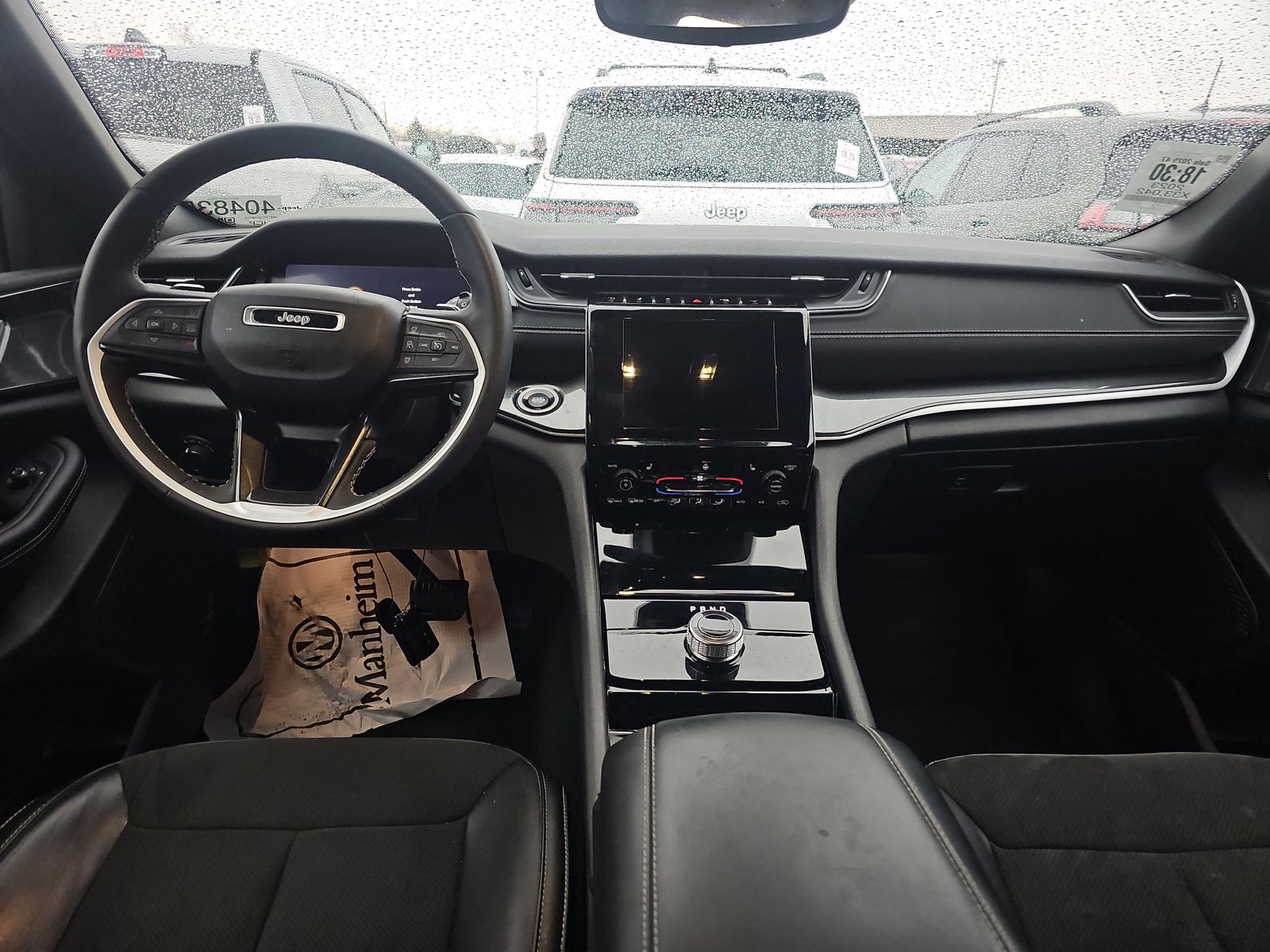 2023 Jeep Grand Cherokee Altitude AWD