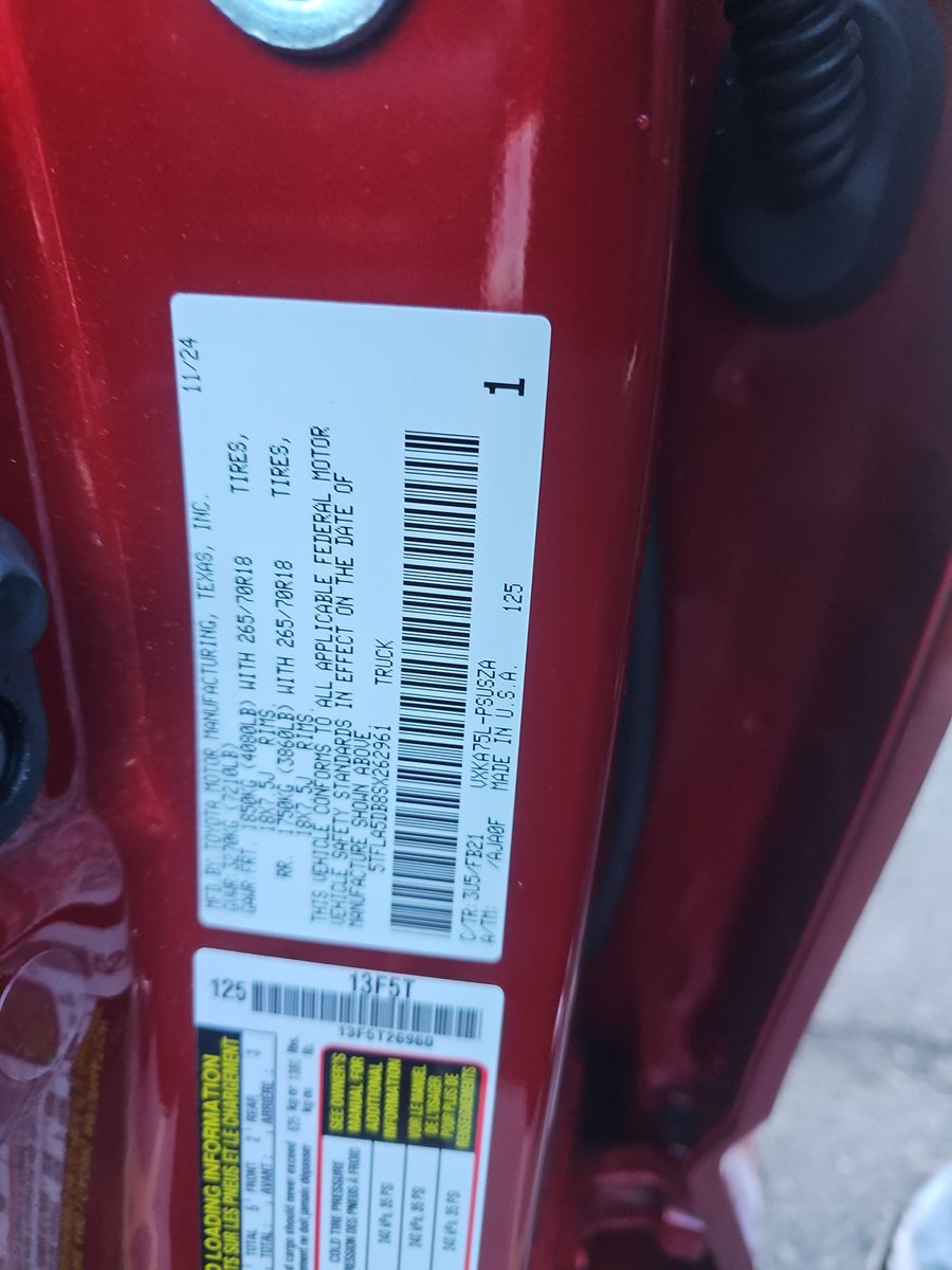 2025 Toyota Tundra SR5 AWD