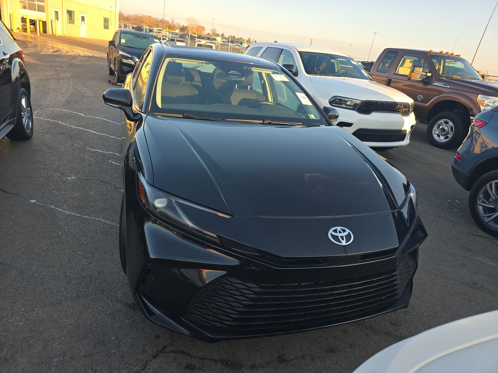 2025 Toyota Camry LE FWD