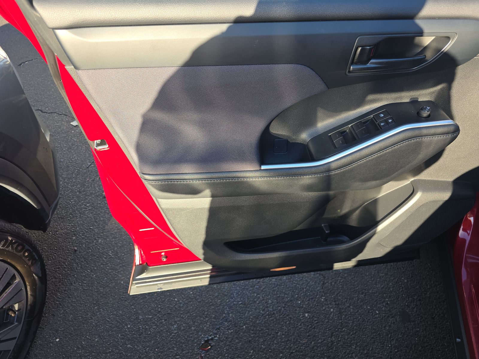 2024 Toyota Highlander LE AWD