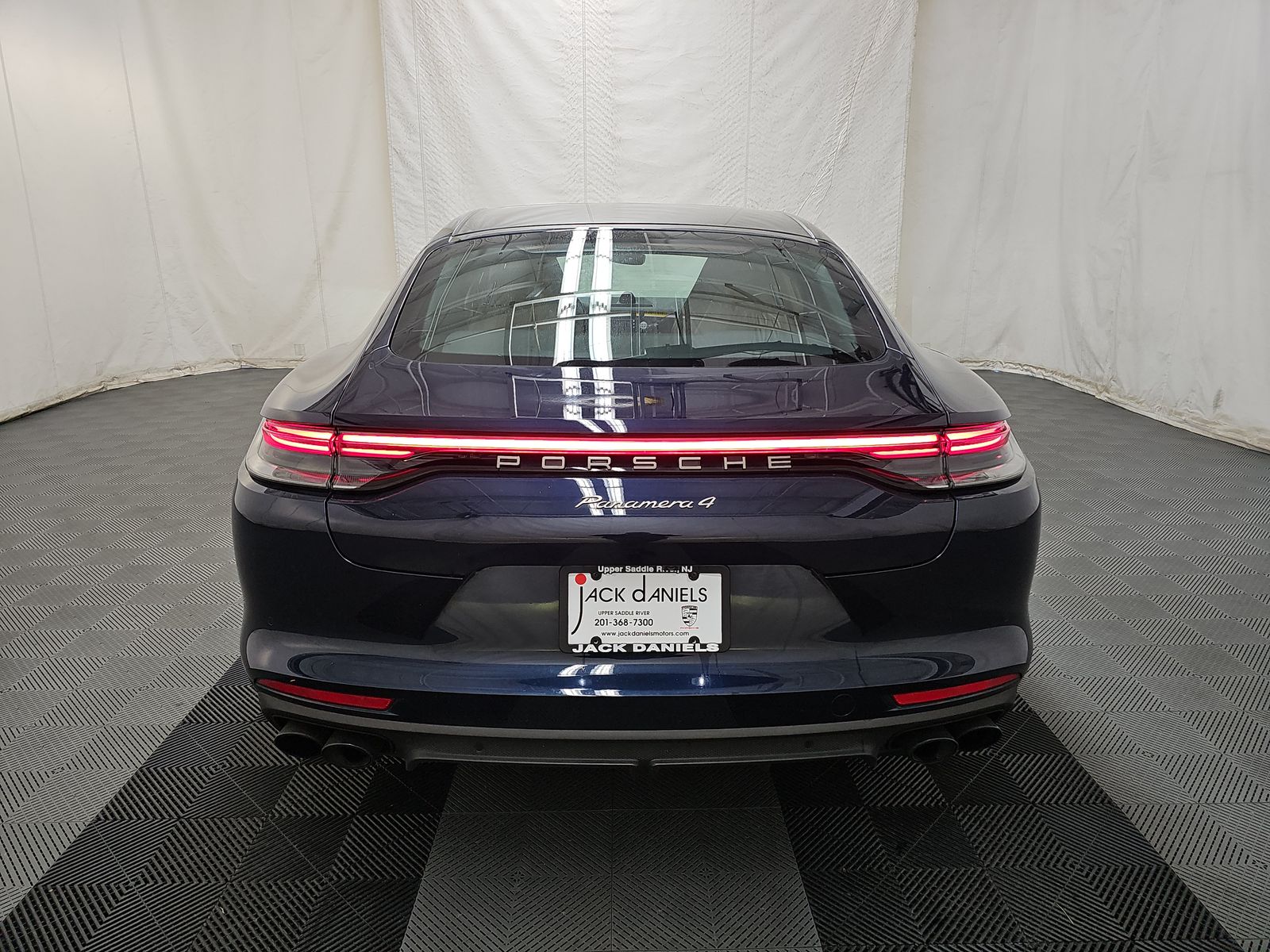 2023 Porsche Panamera 4 Platinum Edition AWD