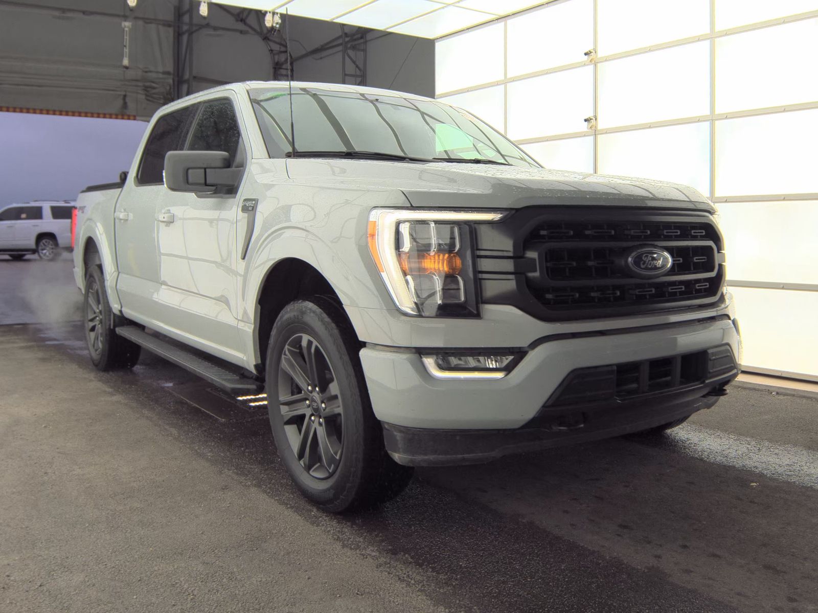2023 Ford F-150 XLT AWD