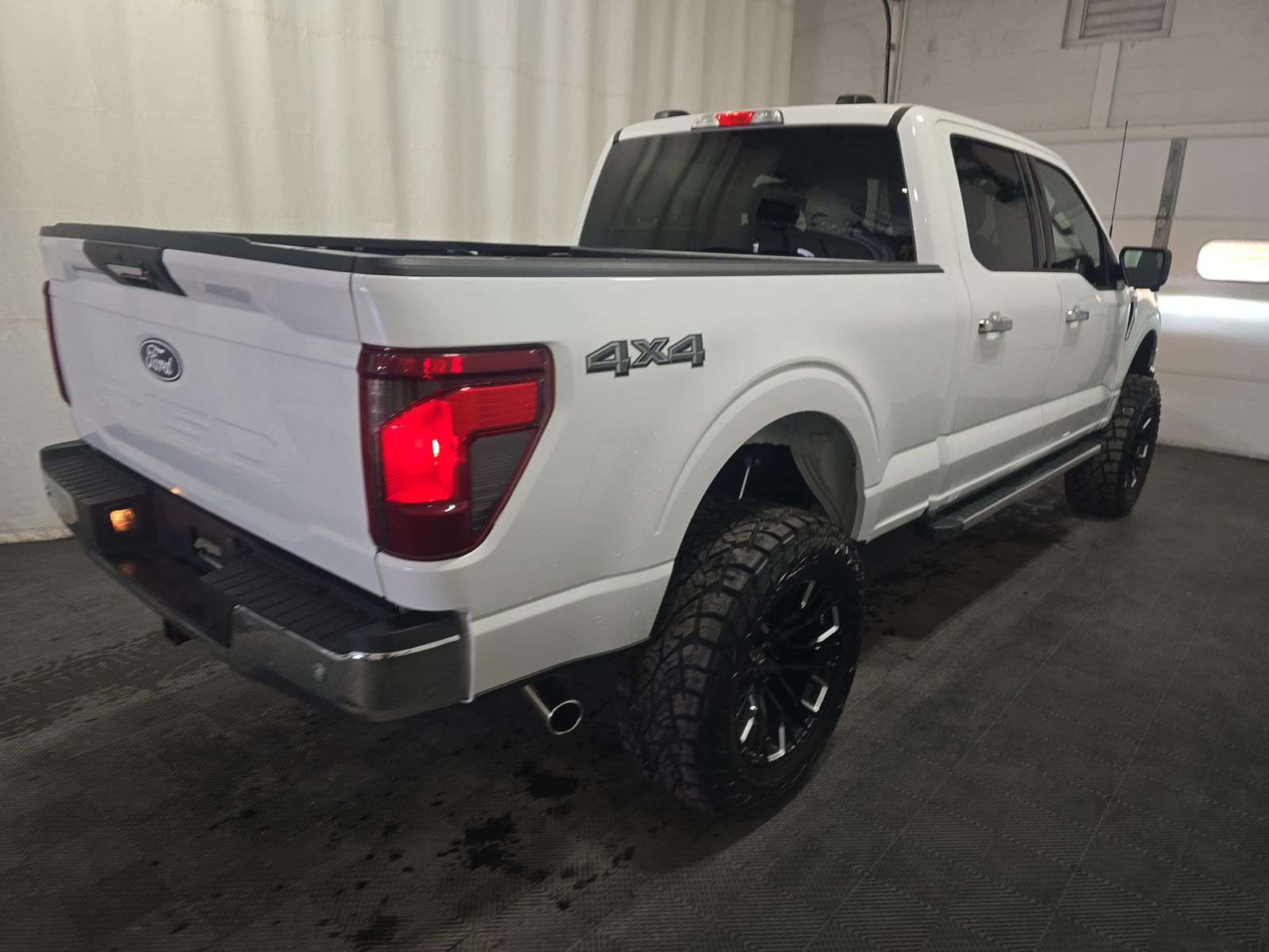 2024 Ford F-150 XLT AWD