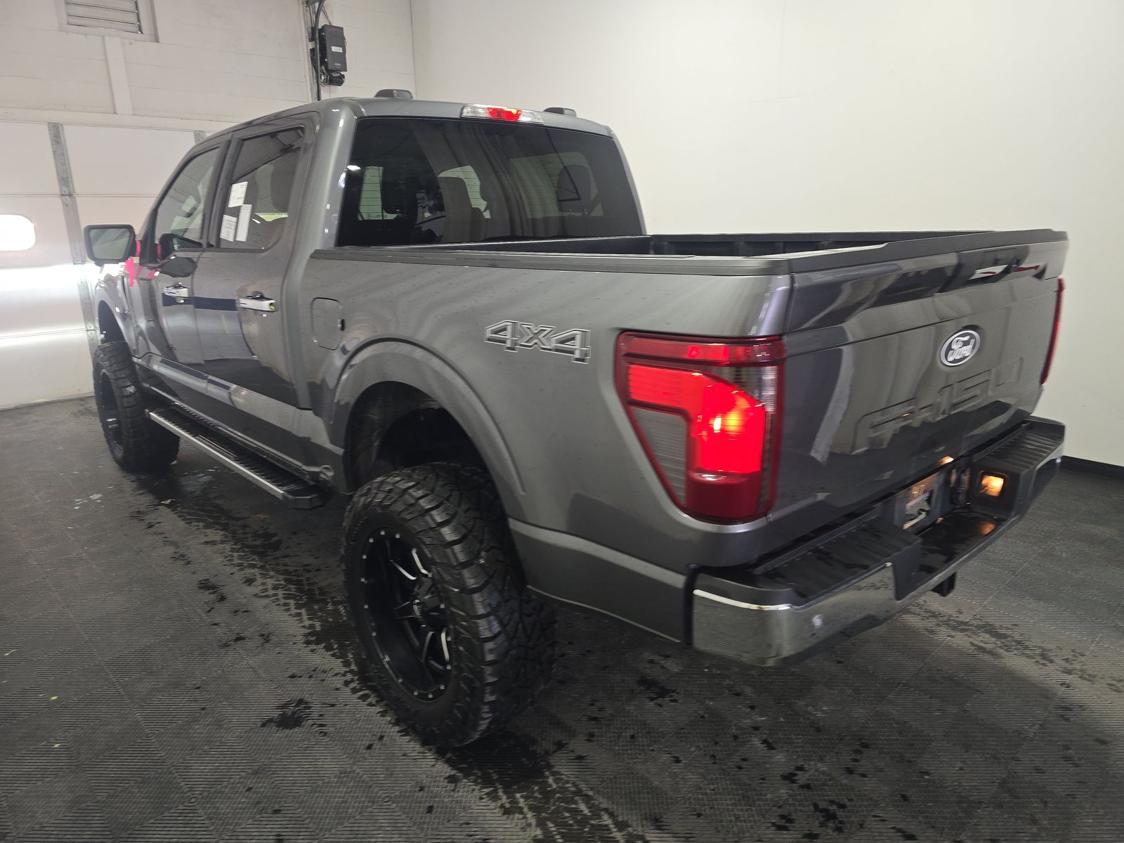 2024 Ford F-150 XLT AWD