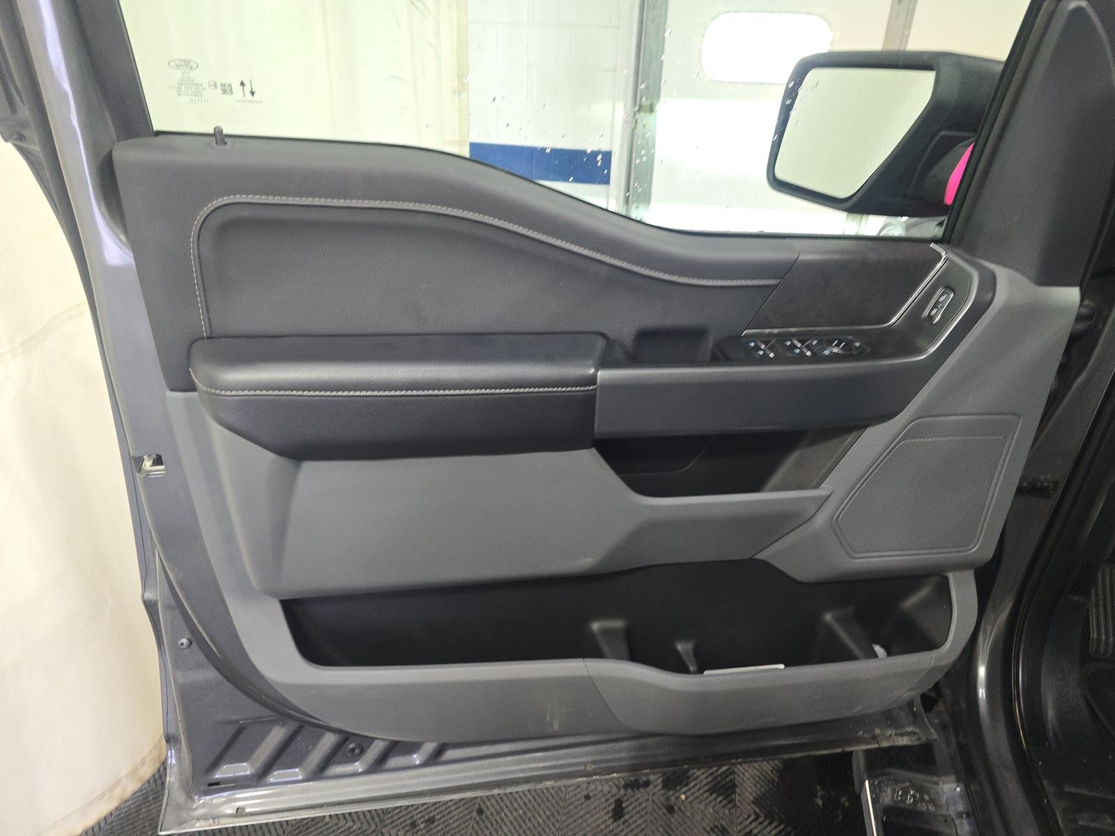 2025 Ford F-150 XLT AWD
