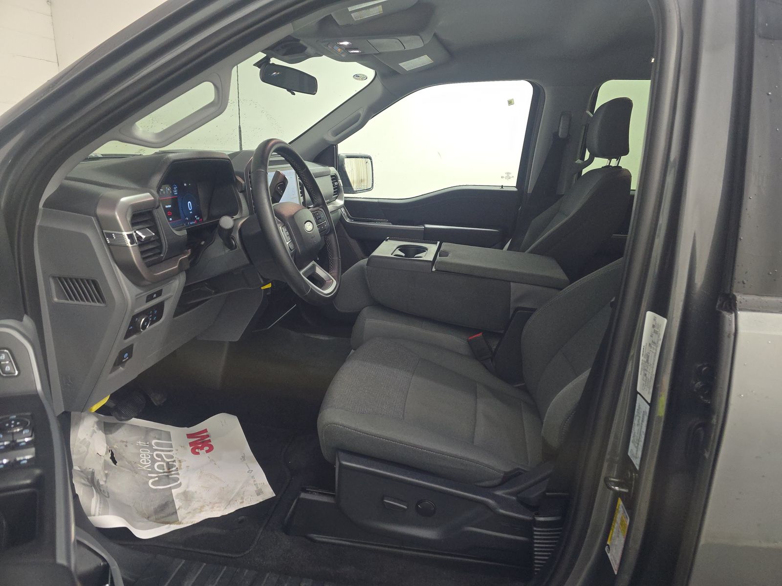 2025 Ford F-150 XLT AWD