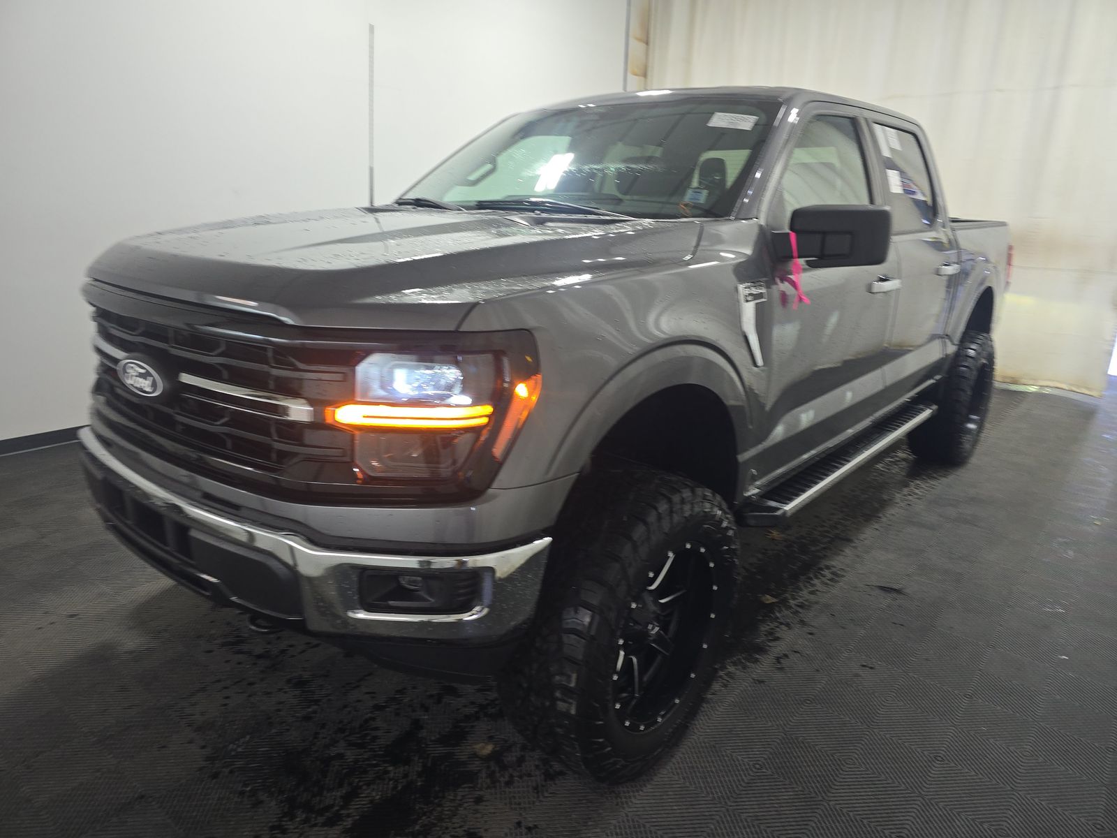 2025 Ford F-150 XLT AWD