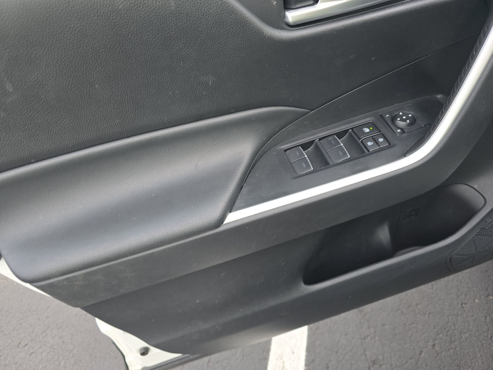 2024 Toyota RAV4 Hybrid XLE AWD