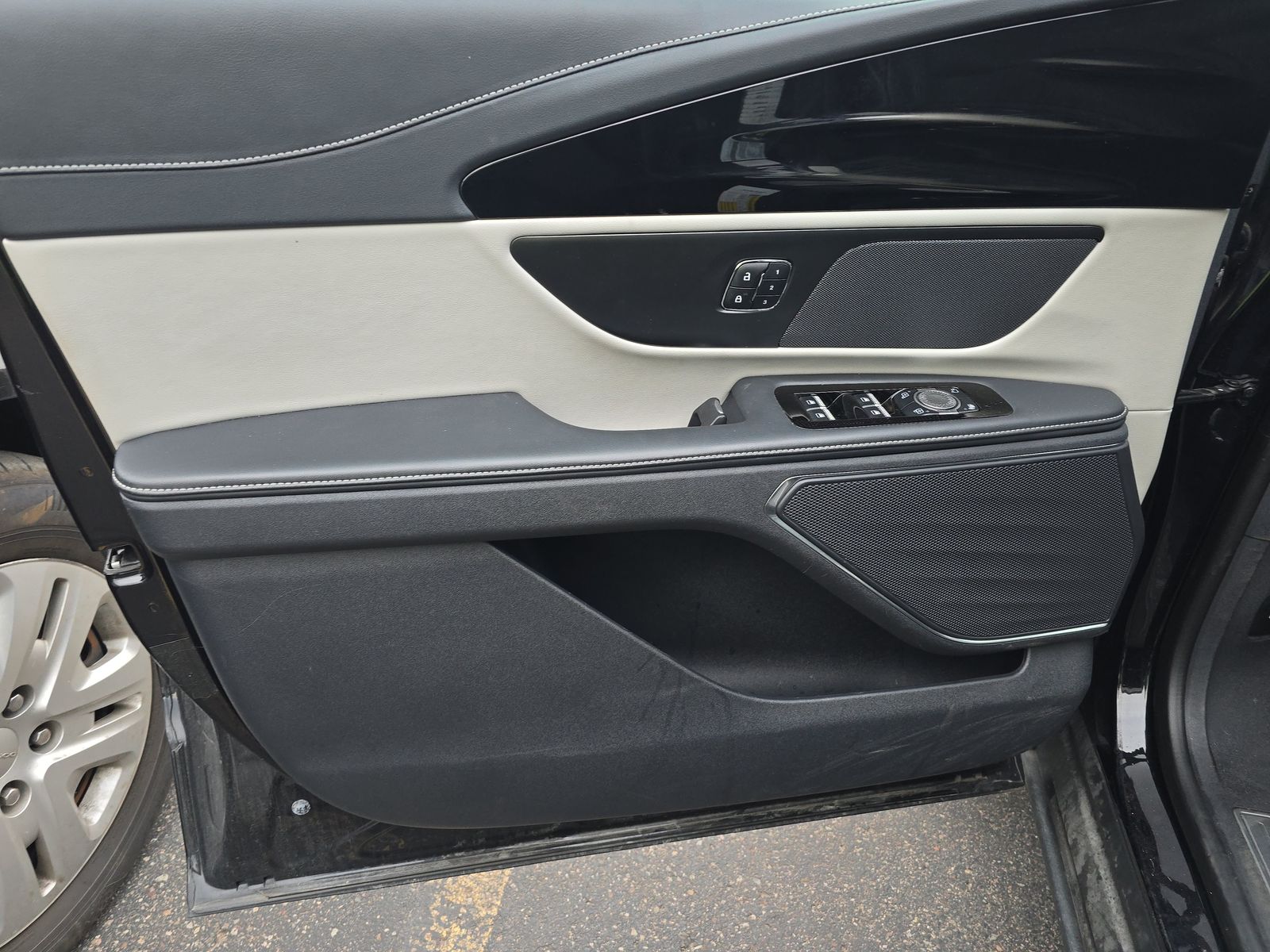 2024 Lincoln Nautilus Reserve AWD