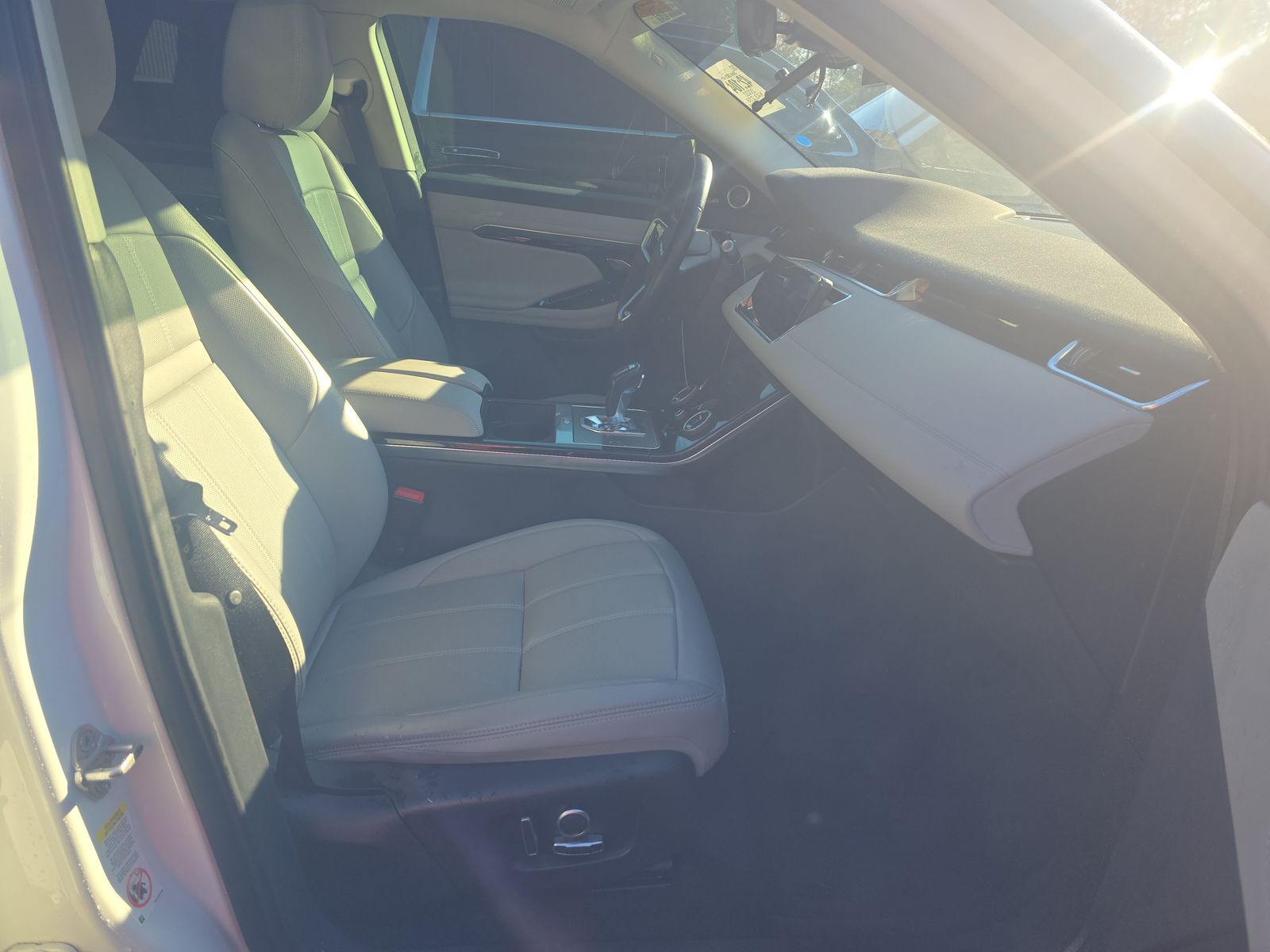 2022 Land Rover Range Rover Evoque SE AWD